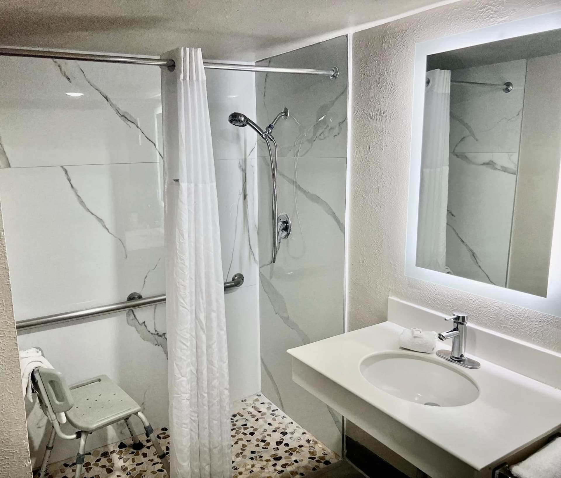 La Quinta Inn by Wyndham El Paso East Lomaland gallery photo in El Paso, TX — image 7