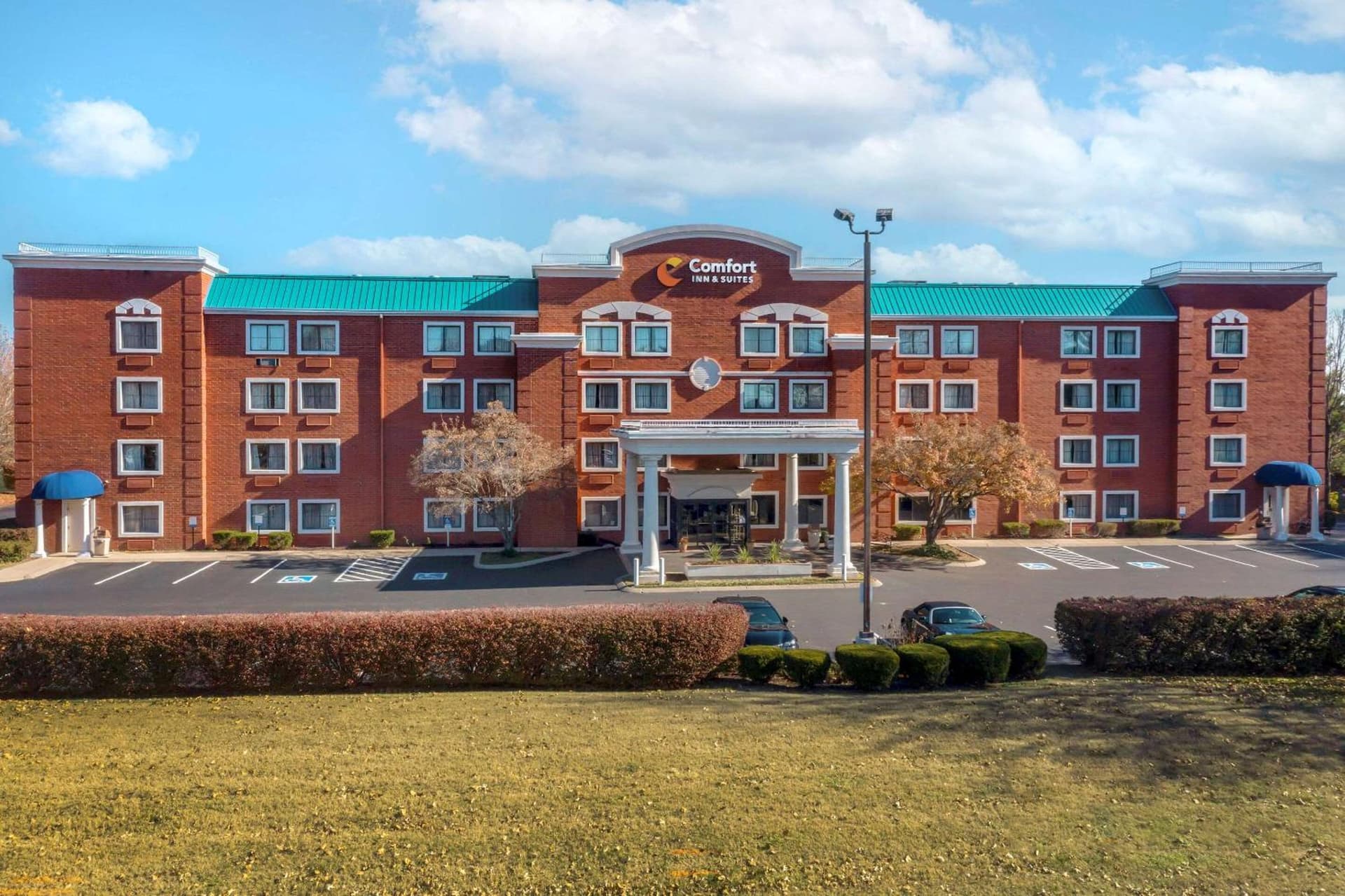 Comfort Inn & Suites Brentwood - Nashville property views in Brentwood, TN — gallery photo 3