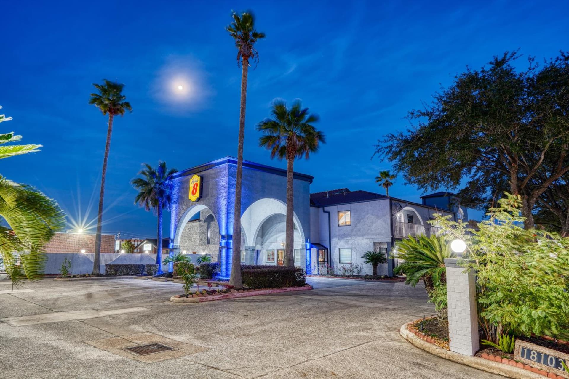 Super 8 by Wyndham Houston Webster NASA featured exterior or lobby in Webster, TX — similar hotel