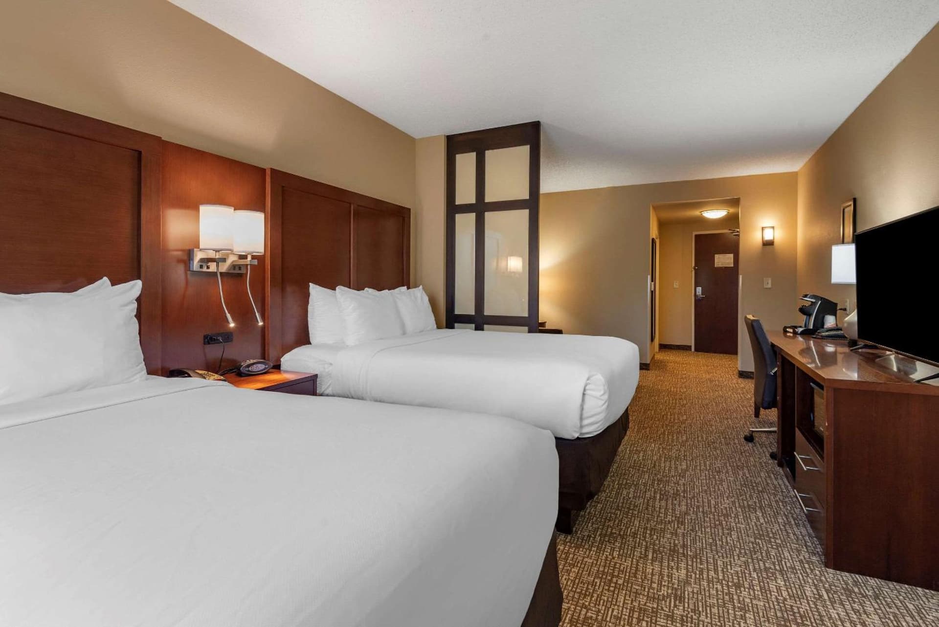 Comfort Suites Huntersville near Lake Norman gallery photo in Huntersville, NC — image 19