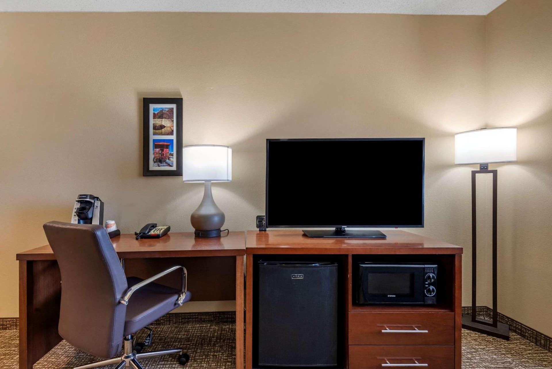 Comfort Suites Huntersville near Lake Norman gallery photo in Huntersville, NC — image 6