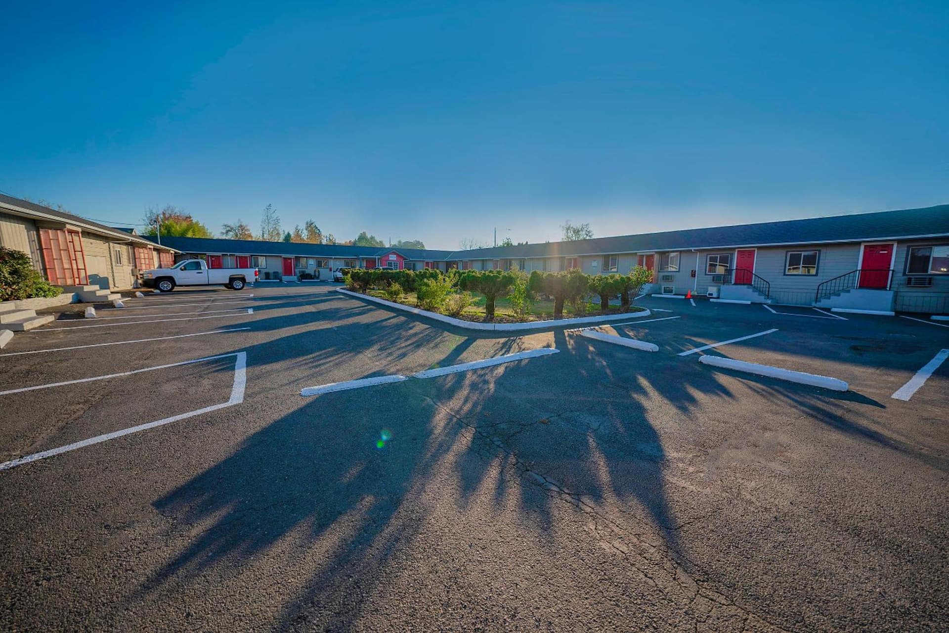 OYO Hotel Portland OR near Airport gallery photo in Gresham, OR — image 34