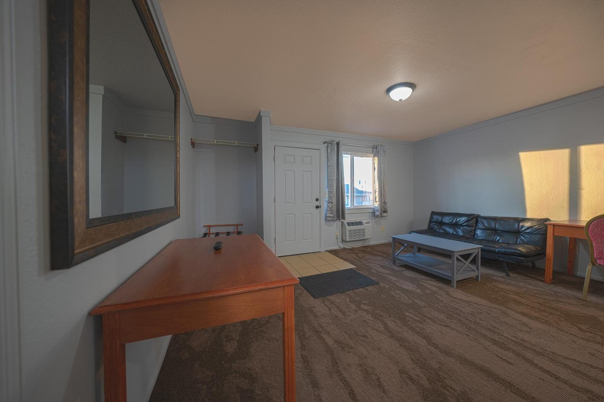 OYO Hotel Portland OR near Airport gallery photo in Gresham, OR — image 14