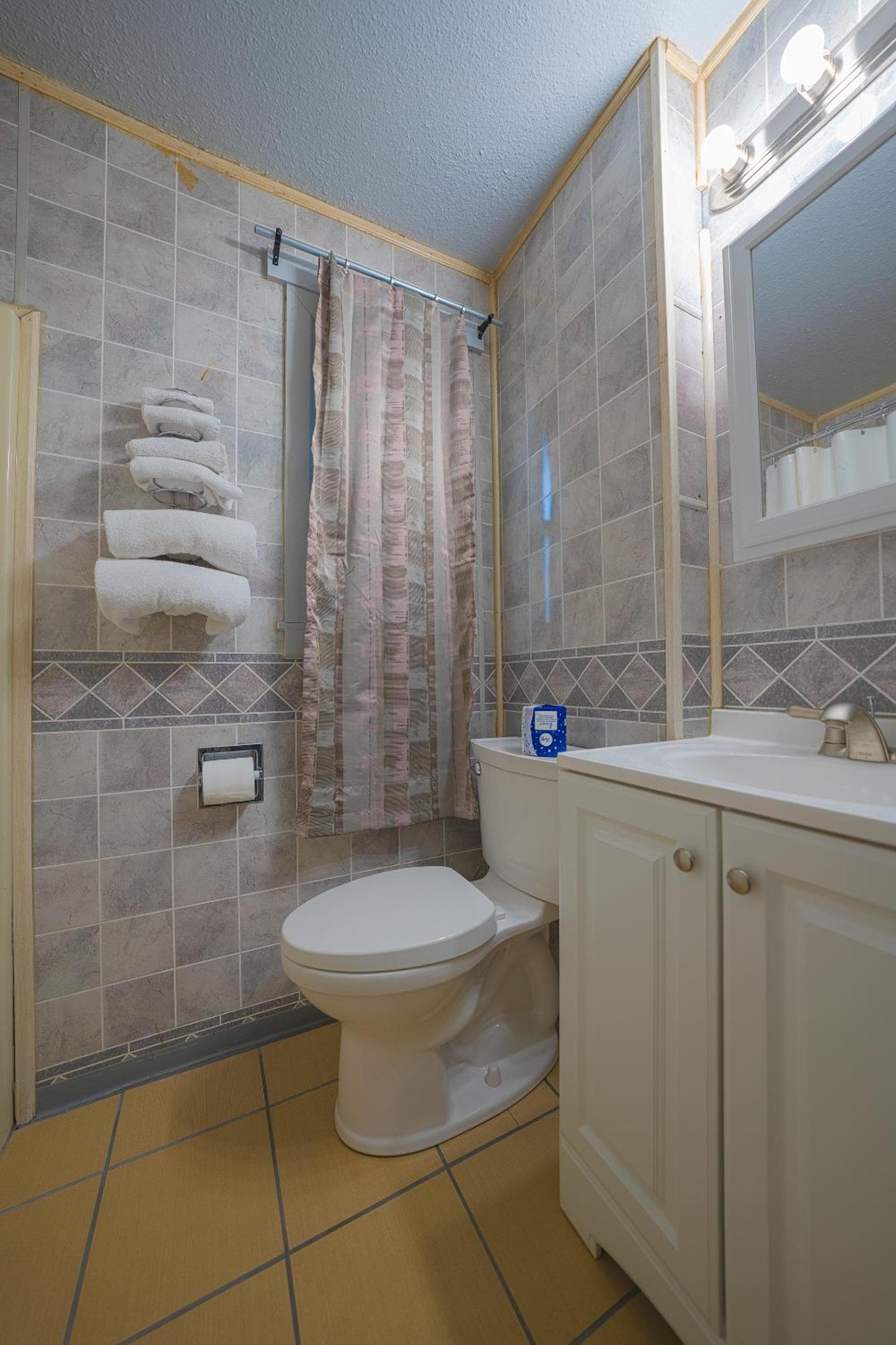 OYO Hotel Portland OR near Airport gallery photo in Gresham, OR — image 5