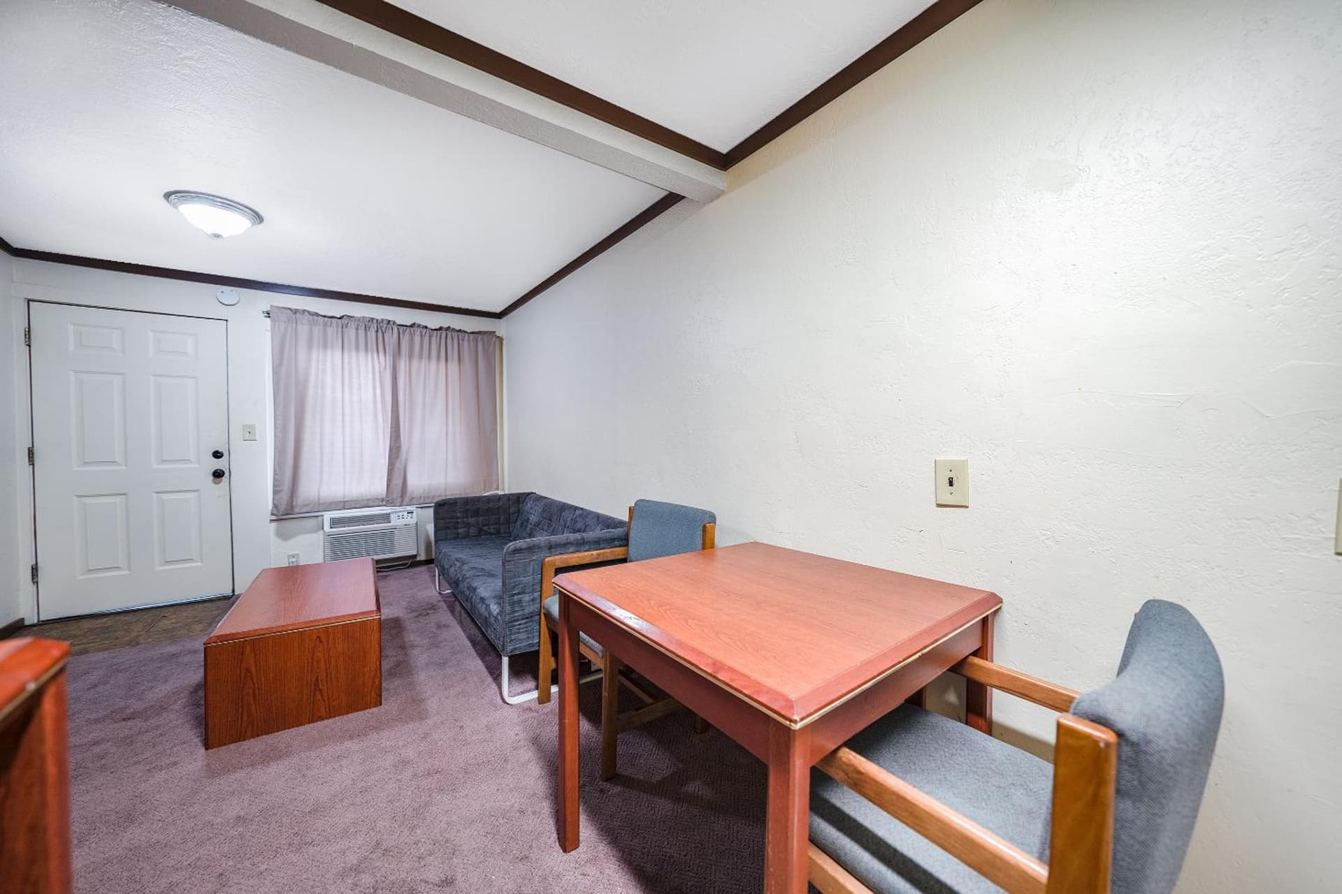 OYO Hotel Portland OR near Airport gallery photo in Gresham, OR — image 30