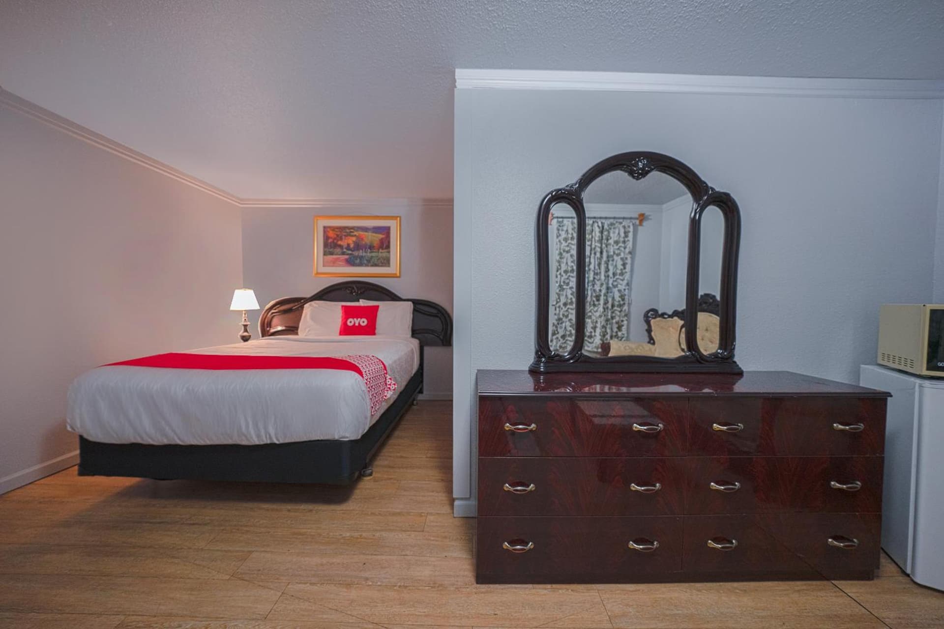 OYO Hotel Portland OR near Airport gallery photo in Gresham, OR — image 43