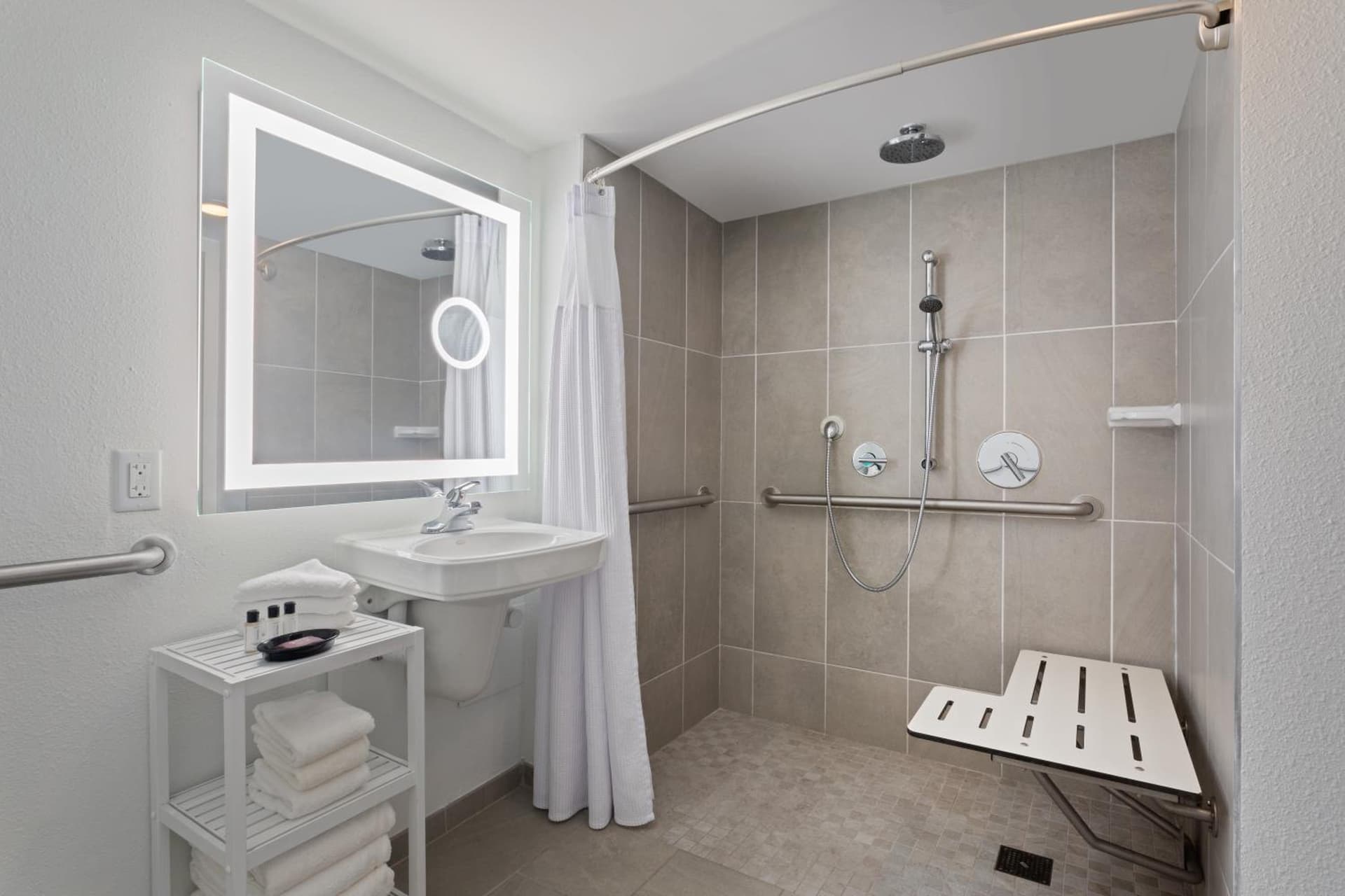 Crowne Plaza Melbourne-Oceanfront by IHG gallery photo in Melbourne, FL — image 56