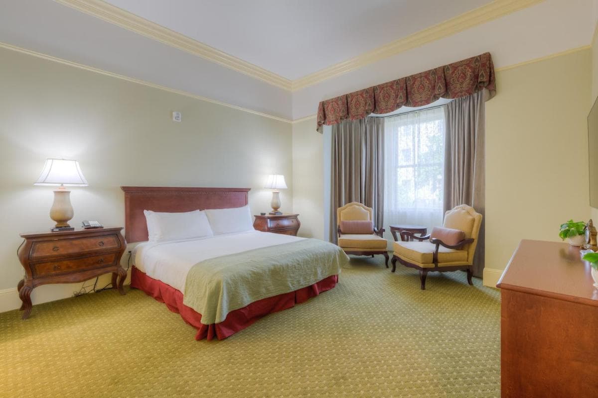 Hotel Diamond gallery photo in Chico, CA — image 14