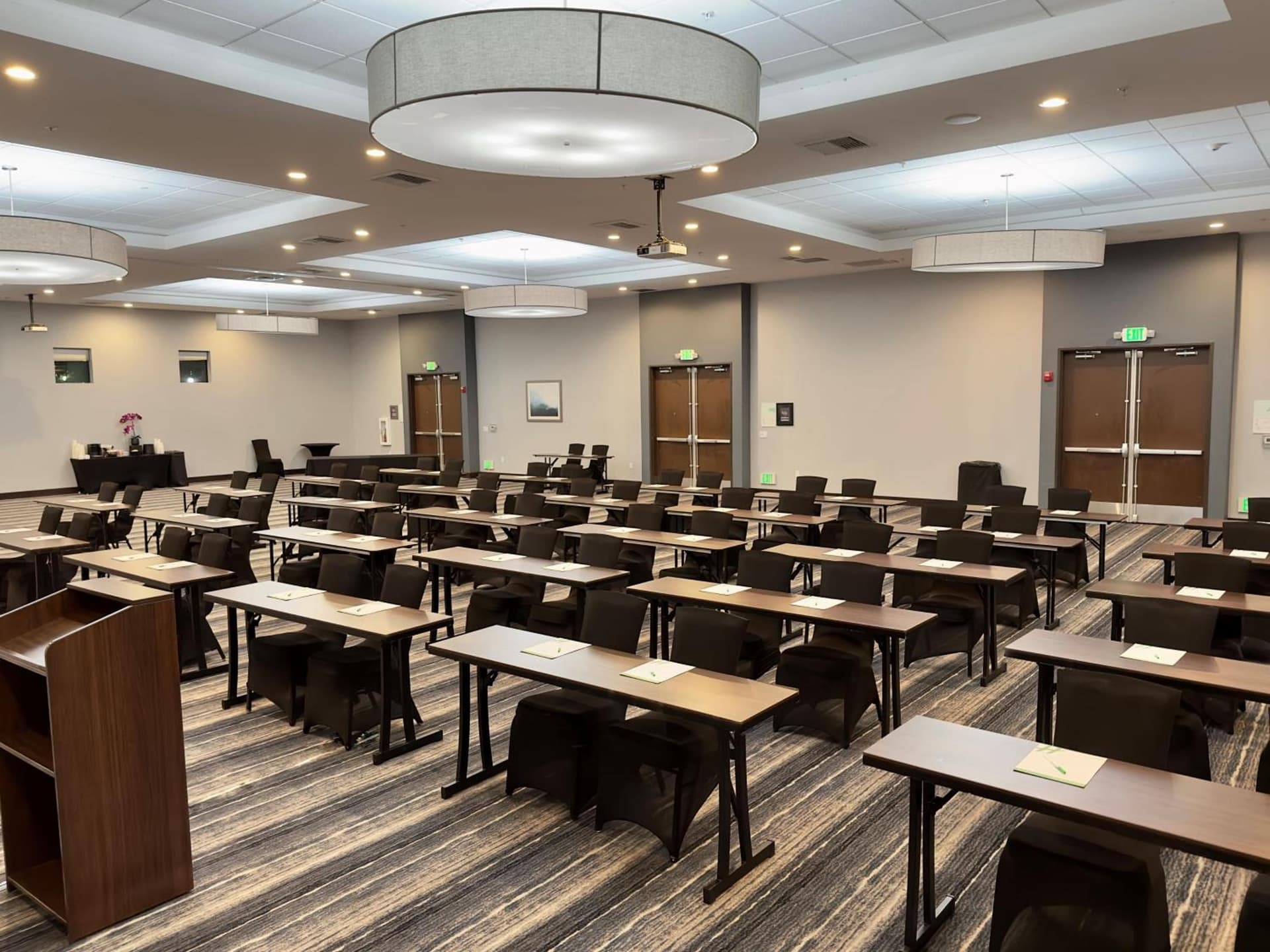 Holiday Inn Carlsbad/San Diego by IHG gallery photo in Carlsbad, CA — image 32