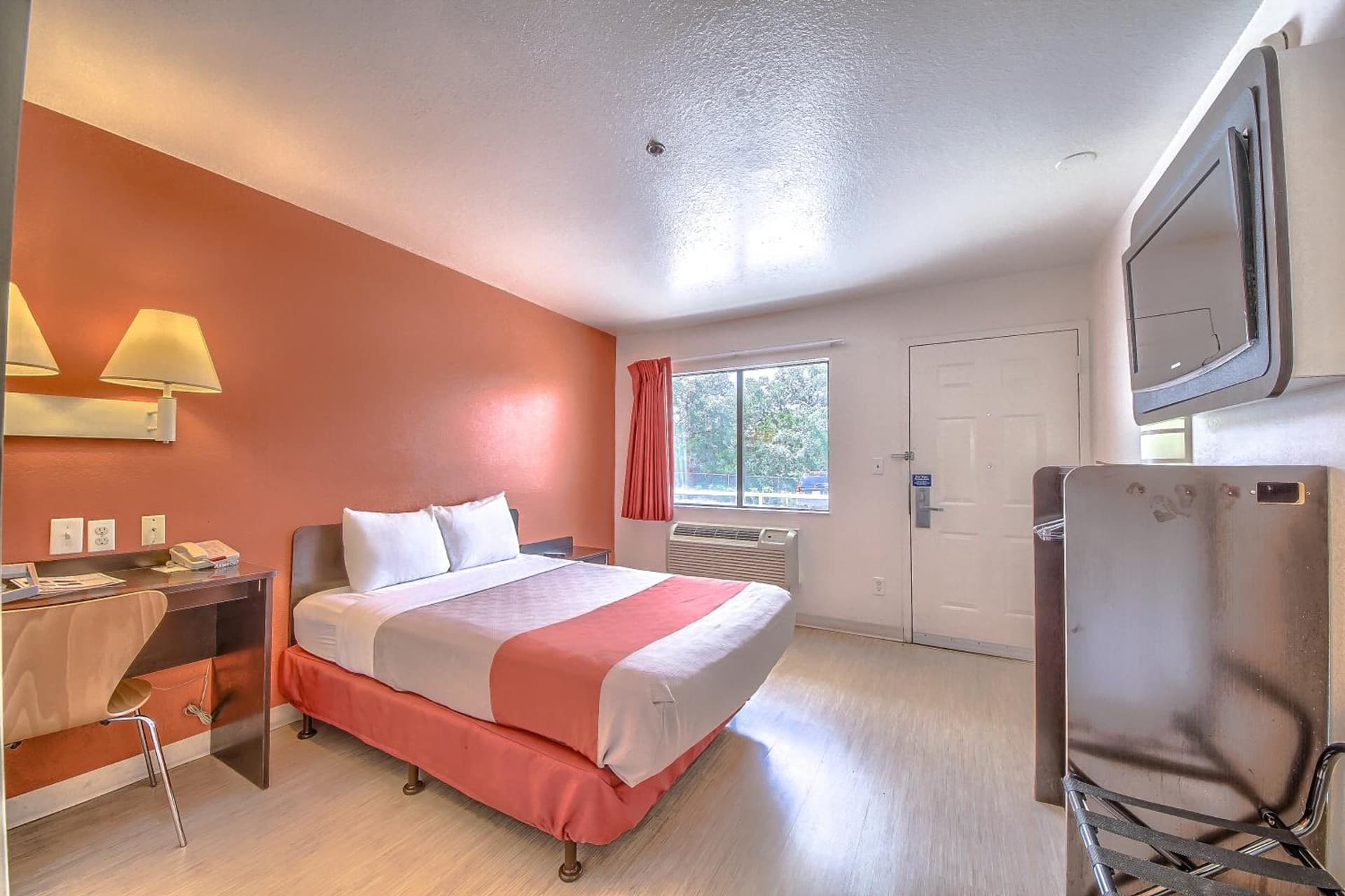 Motel 6 San Antonio, Tx Six Flags Fiesta TX - La Cantera Area property views in San Antonio, TX — gallery photo 3