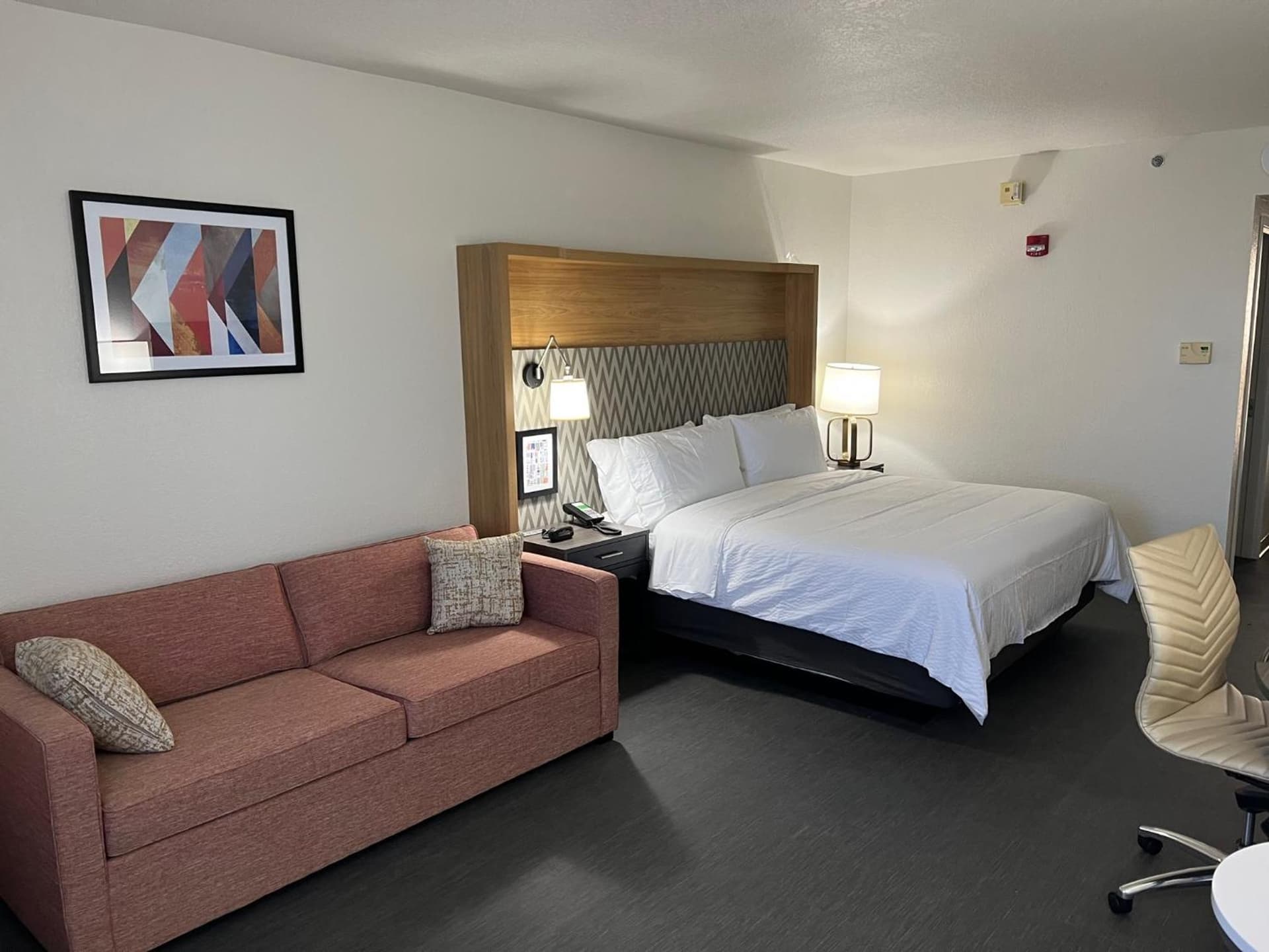Holiday Inn Orlando International Dr-ICON by IHG gallery photo in Orlando, FL — image 75