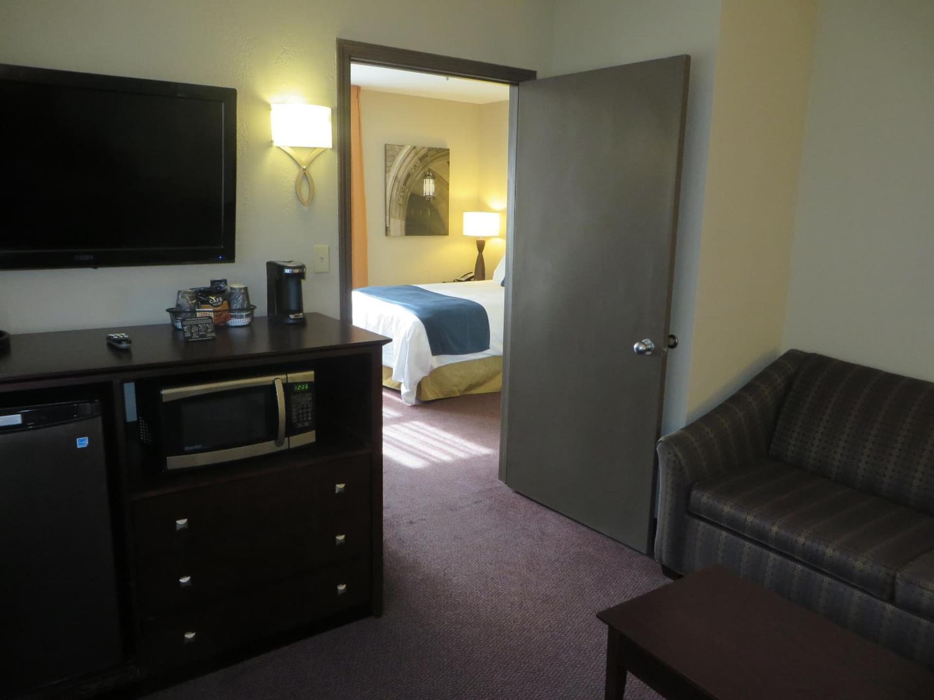 Ivy Court Inn and Suites gallery photo in South Bend, IN — image 40