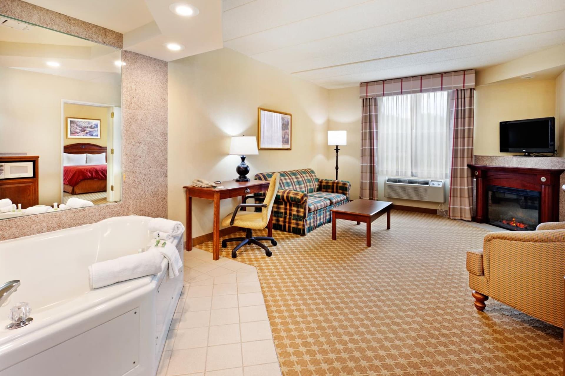 Country Inn & Suites by Radisson, Frackville (Pottsville), PA gallery photo in Mount Pleasant, PA — image 44
