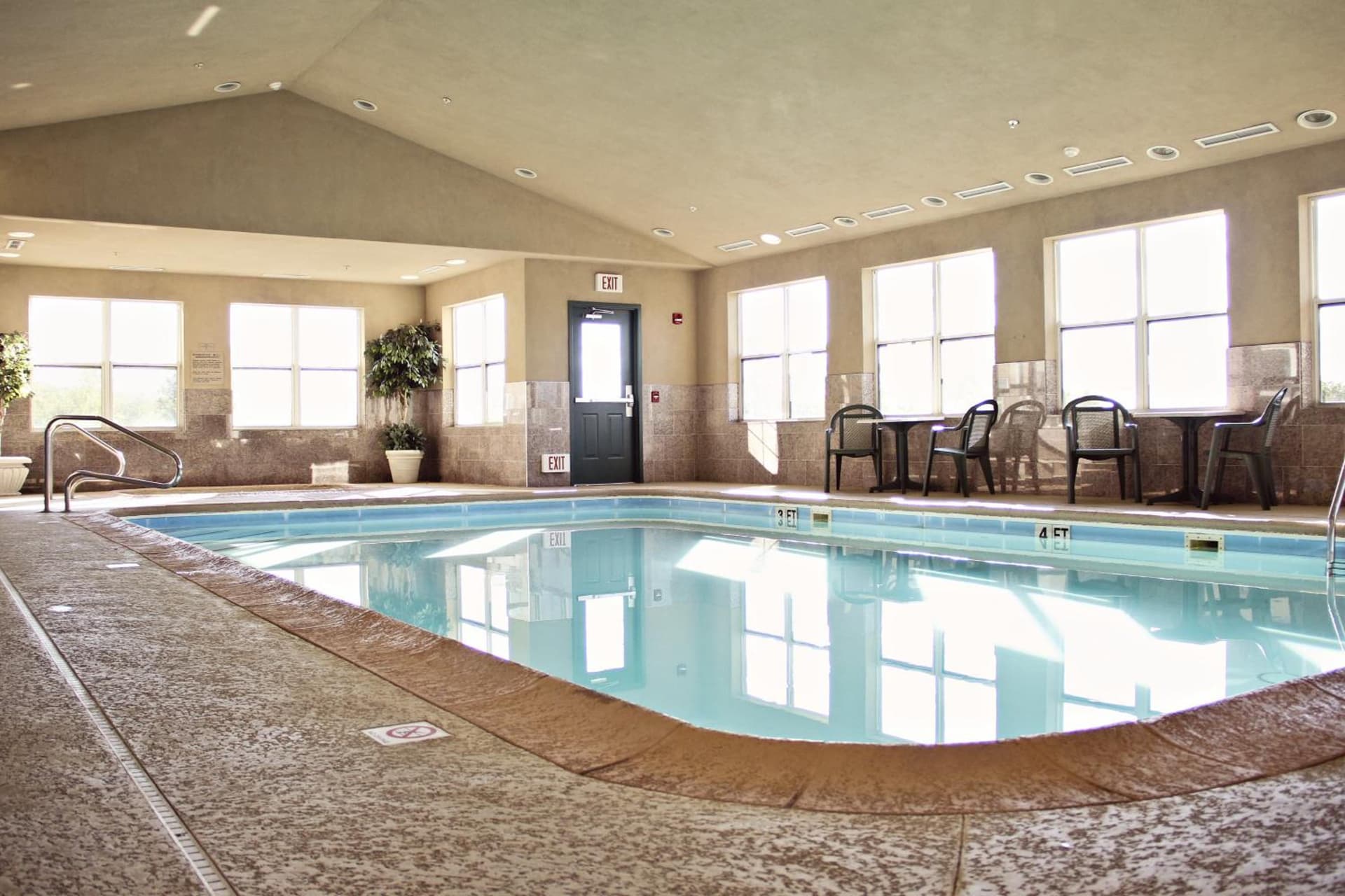 Country Inn & Suites by Radisson, Frackville (Pottsville), PA gallery photo in Mount Pleasant, PA — image 21