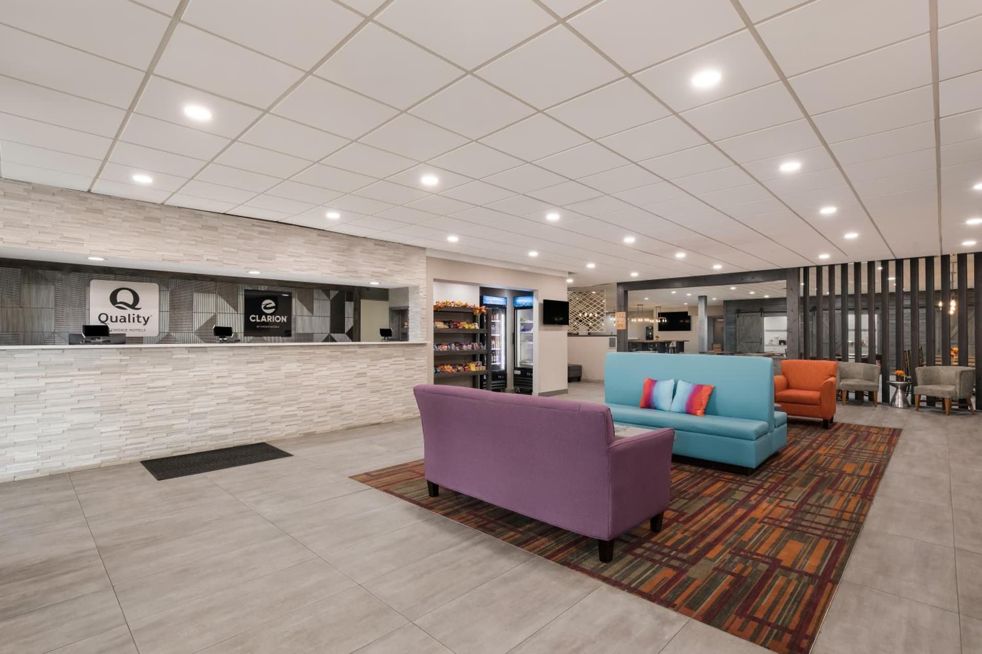 Clarion Hotel & Convention Center Joliet gallery photo in Joliet, IL — image 7