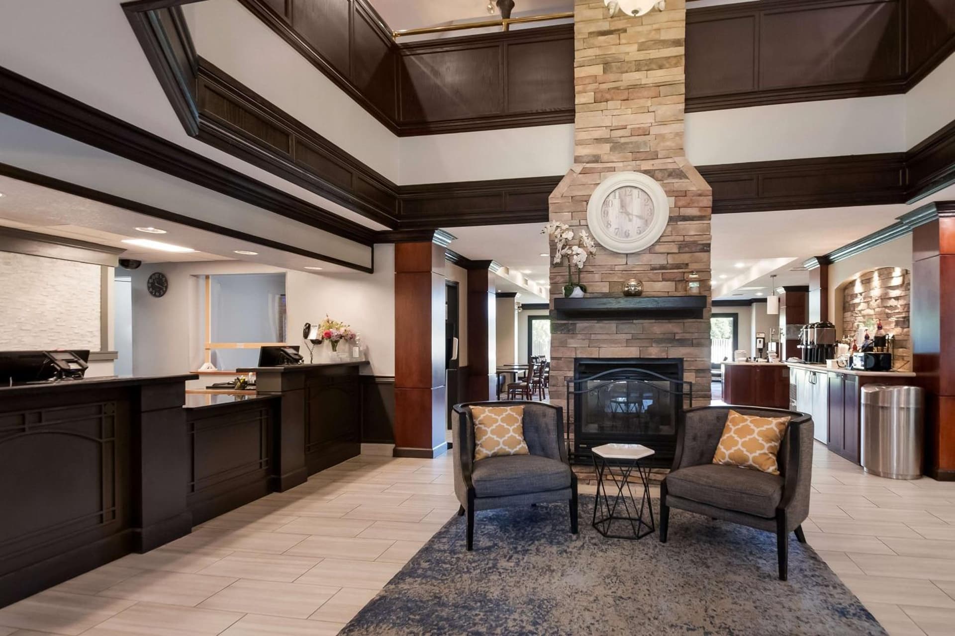 Sonesta ES Suites Dulles Airport interior in Herndon, VA — gallery photo 2