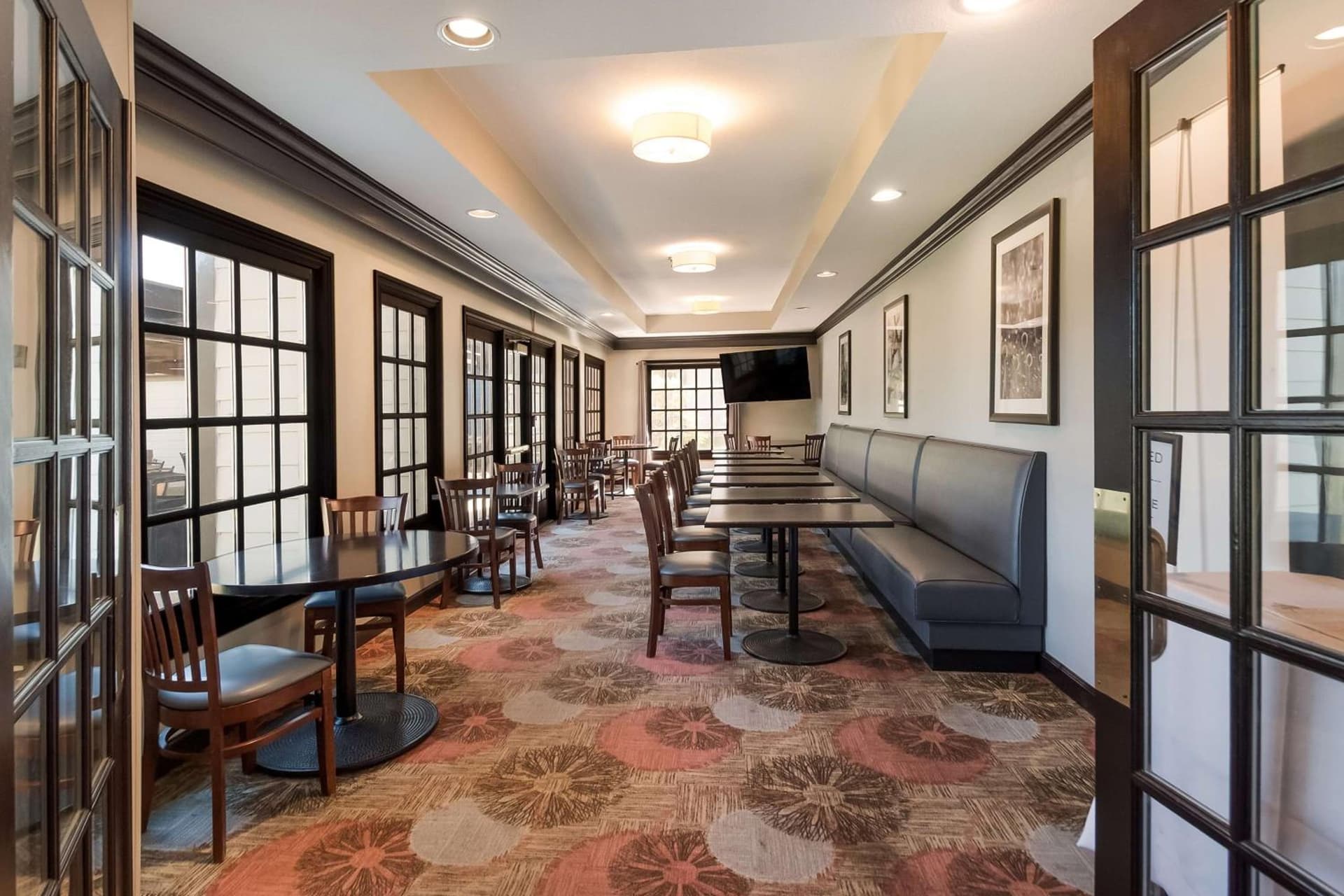 Sonesta ES Suites Dulles Airport gallery photo in Herndon, VA — image 20