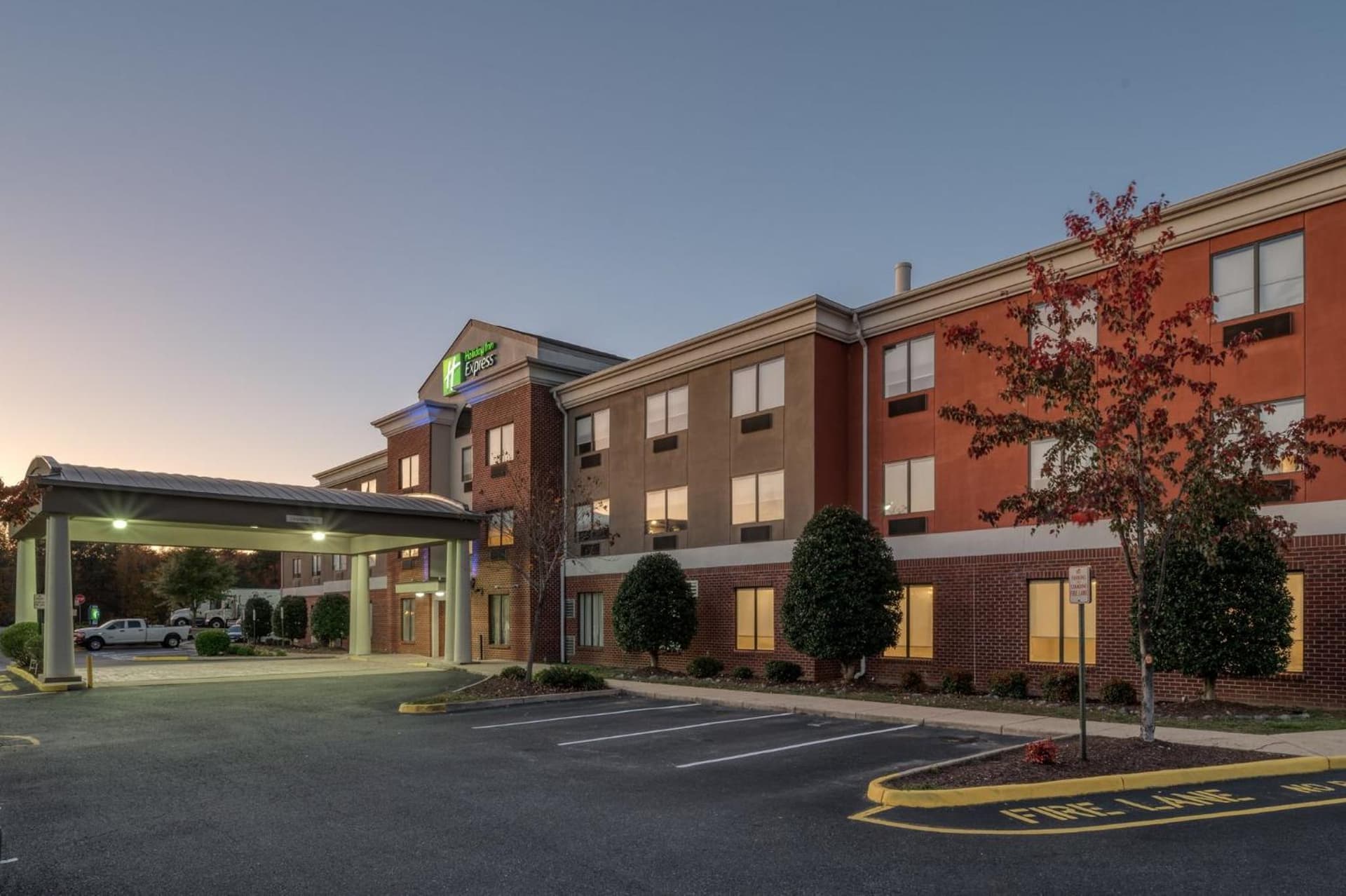 Holiday Inn Express Hotel & Suites Thornburg-S. Fredericksburg by IHG featured exterior or lobby in Thornburg — similar hotel