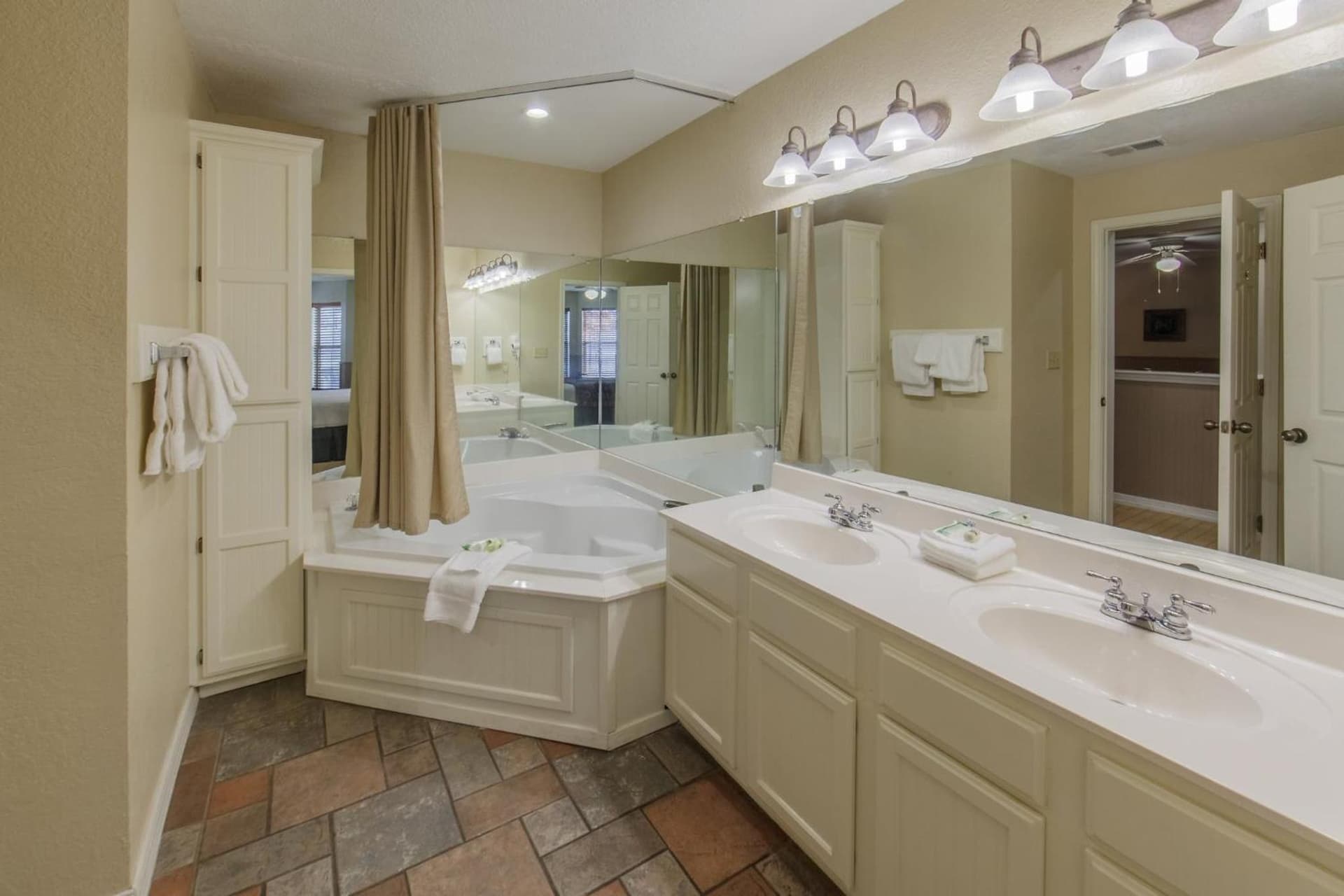 Holiday Inn Club Vacations Villages Resort at Lake Palestine gallery photo in Flint, TX — image 28
