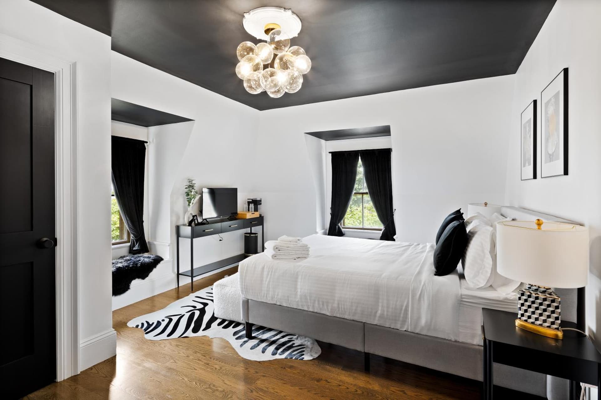 The Coach House property views in Salem, MA — gallery photo 3