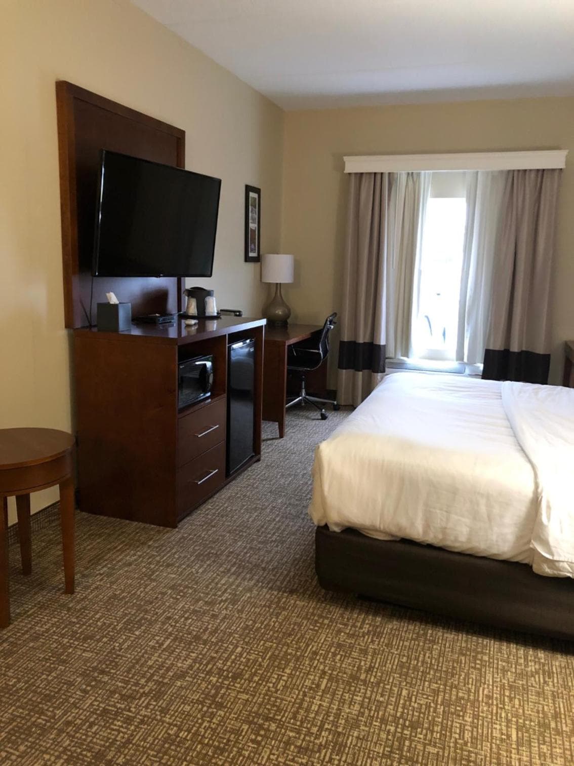 Wingate by Wyndham Grove City interior in Grove City, PA — gallery photo 2