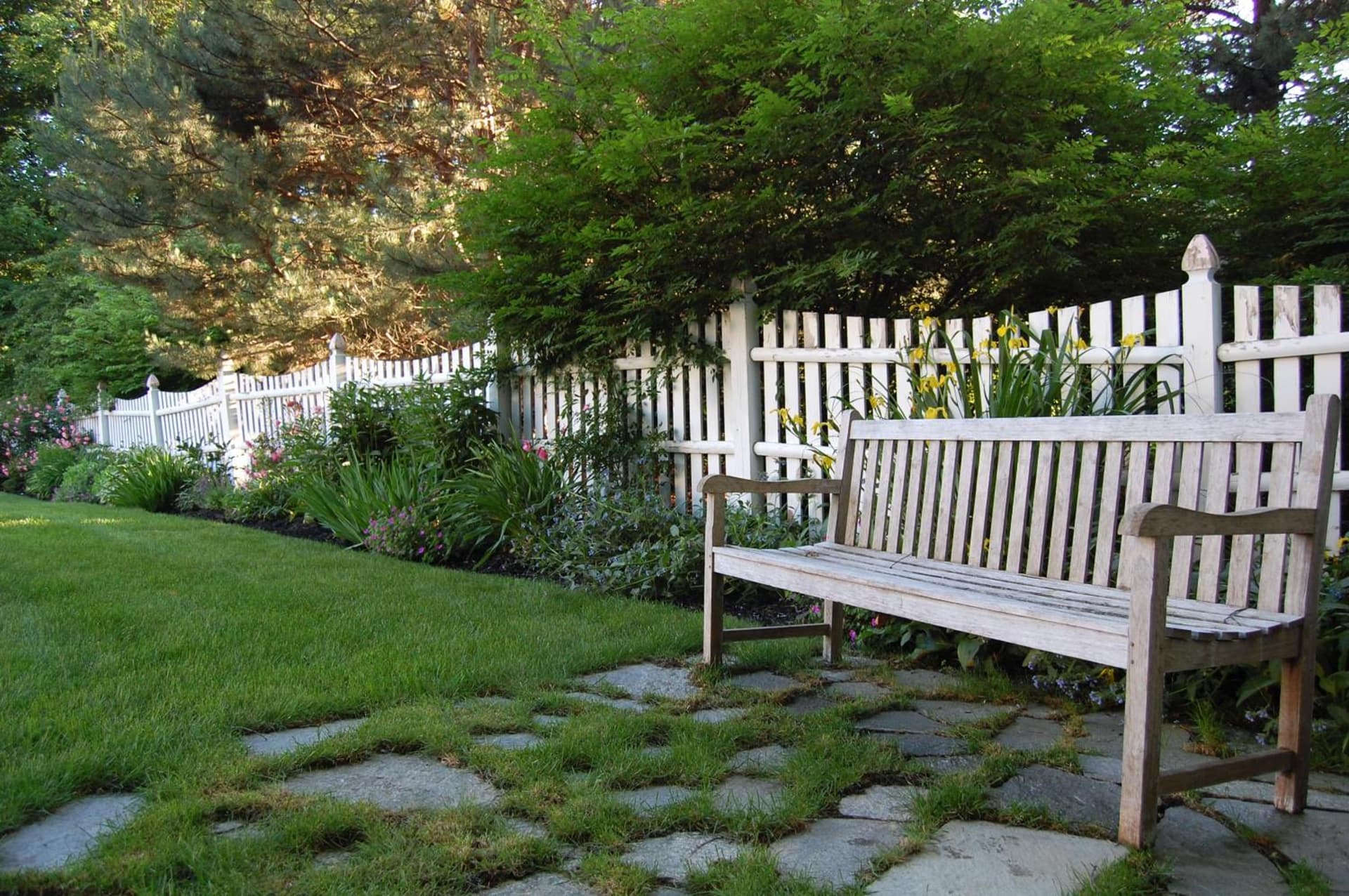 Sea Rose Suites gallery photo in Ogunquit — image 24