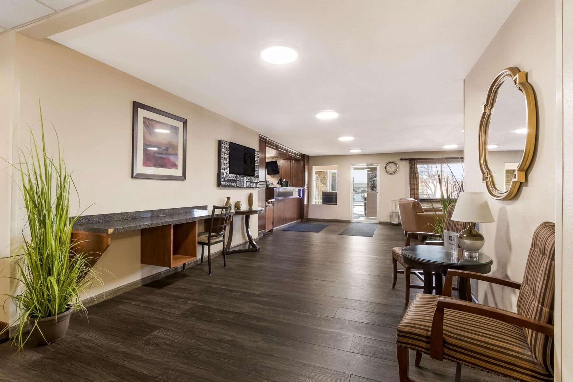 Best Western Empire Towers interior in Sioux Falls, SD — gallery photo 2