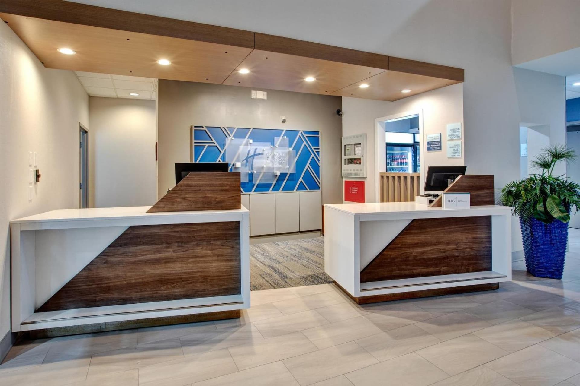 Holiday Inn Express Hotel & Suites Dover by IHG property views in Dover, DE — gallery photo 3