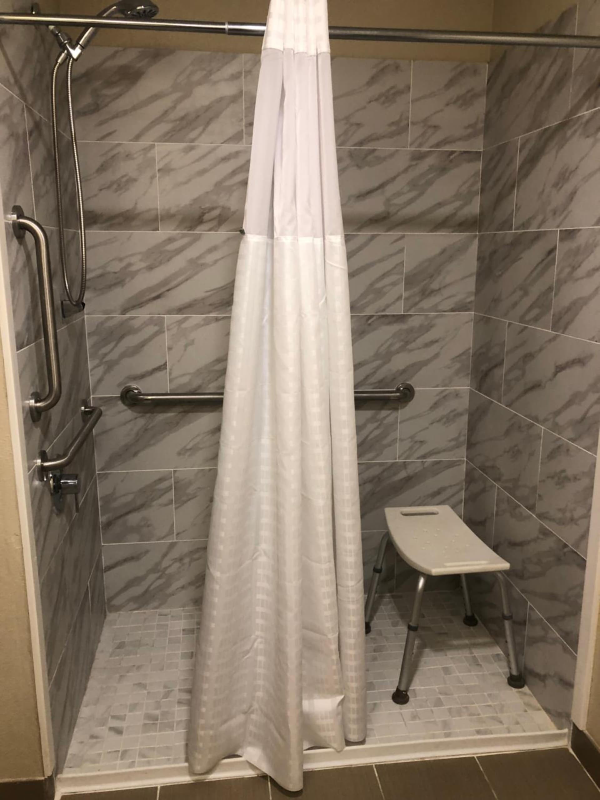 Wingate by Wyndham Grove City gallery photo in Grove City, PA — image 29