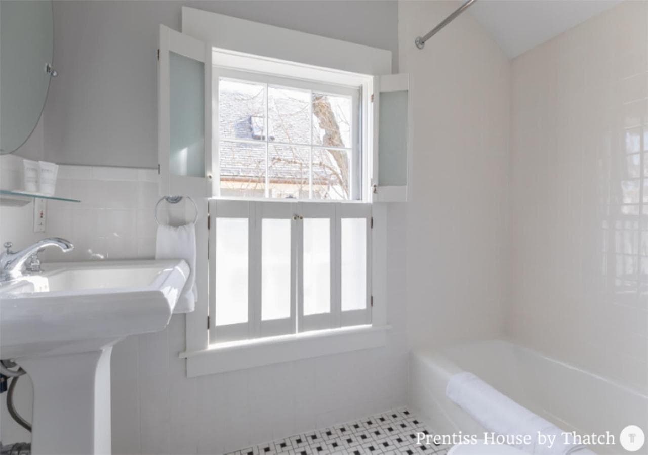 Prentiss House by Thatch gallery photo in Cambridge, MA — image 88