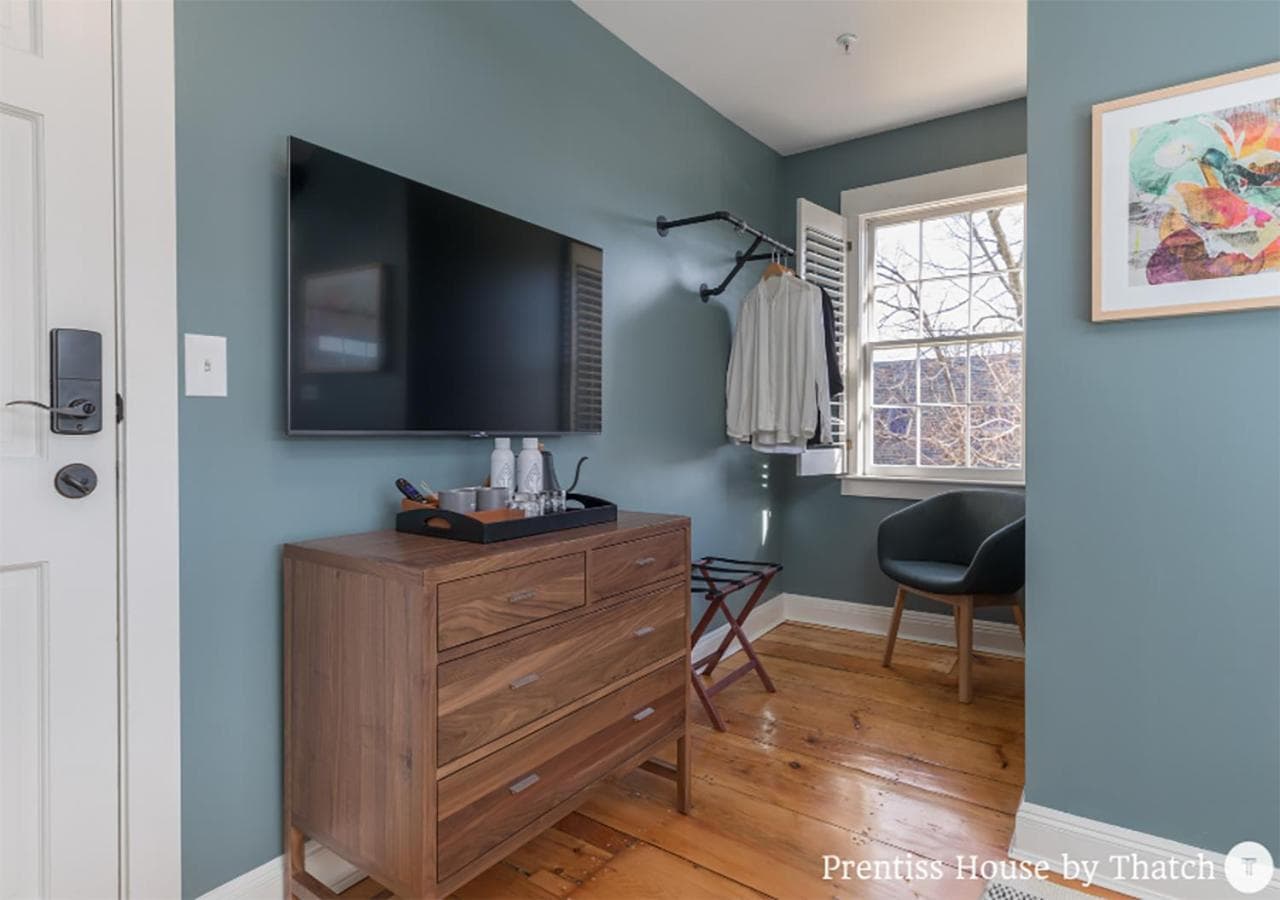 Prentiss House by Thatch gallery photo in Cambridge, MA — image 37