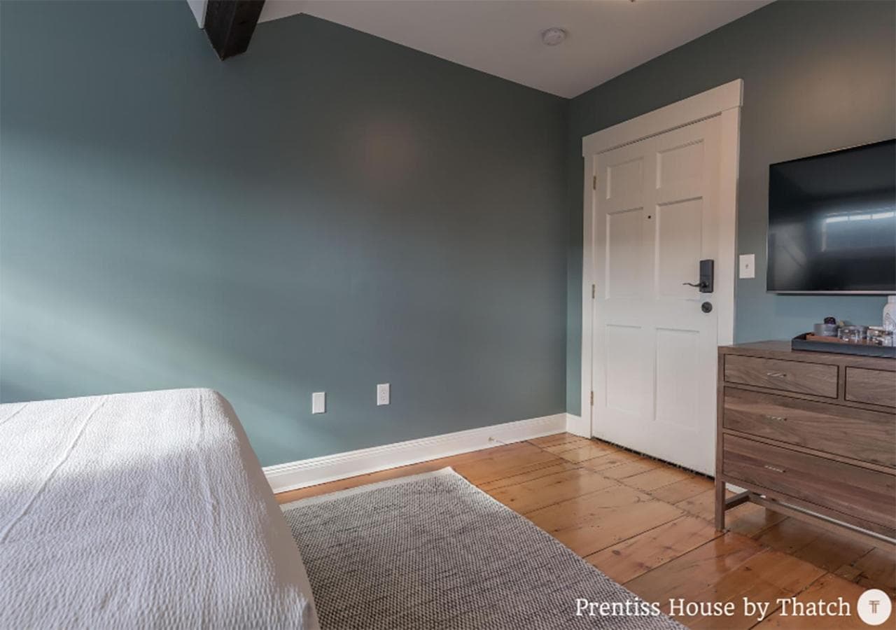 Prentiss House by Thatch gallery photo in Cambridge, MA — image 90