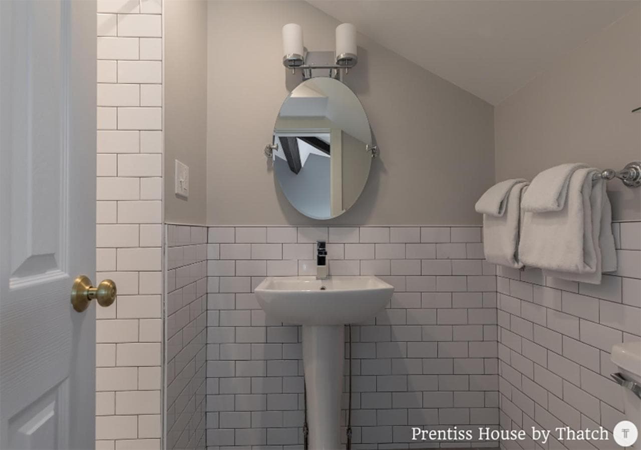 Prentiss House by Thatch gallery photo in Cambridge, MA — image 4