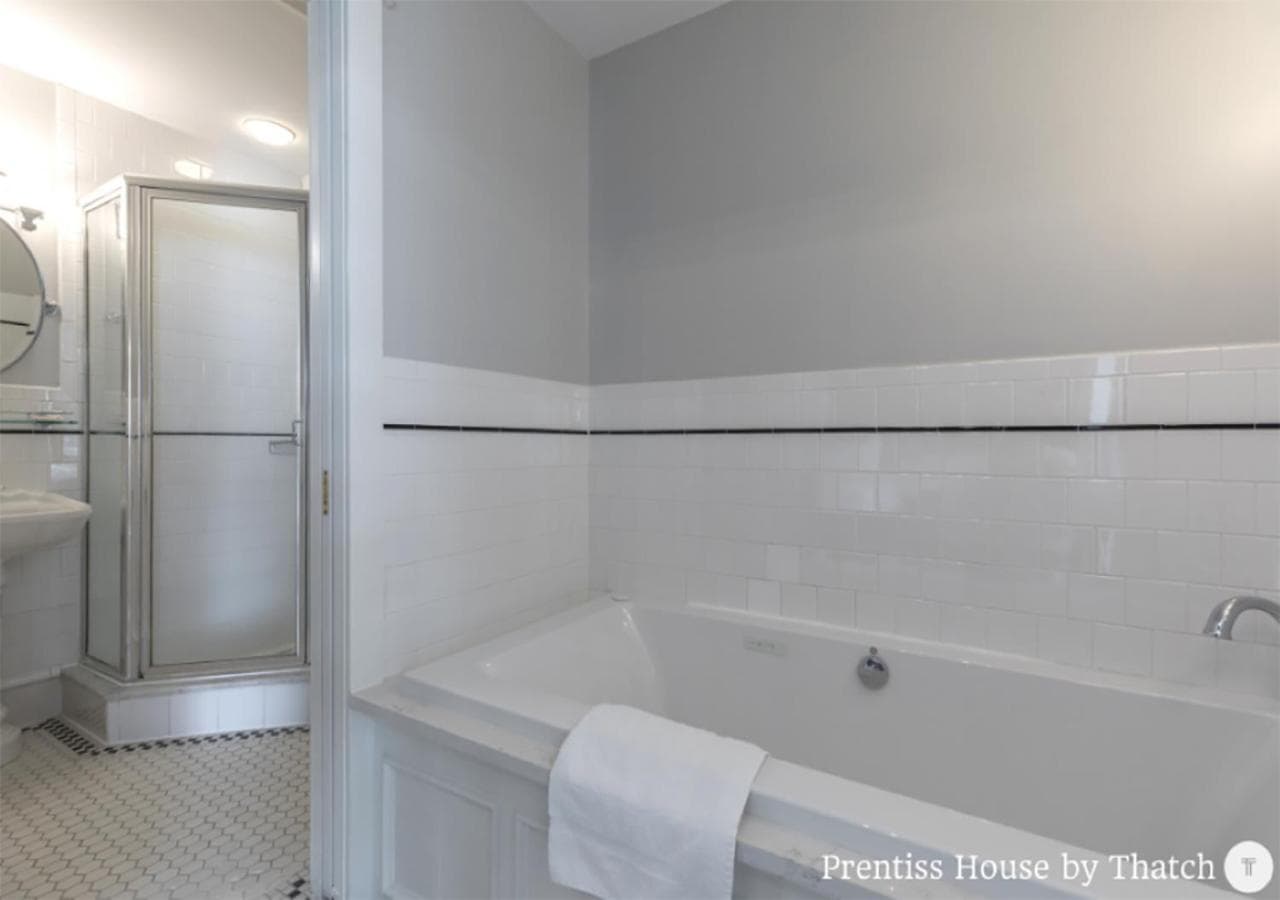 Prentiss House by Thatch property views in Cambridge, MA — gallery photo 3