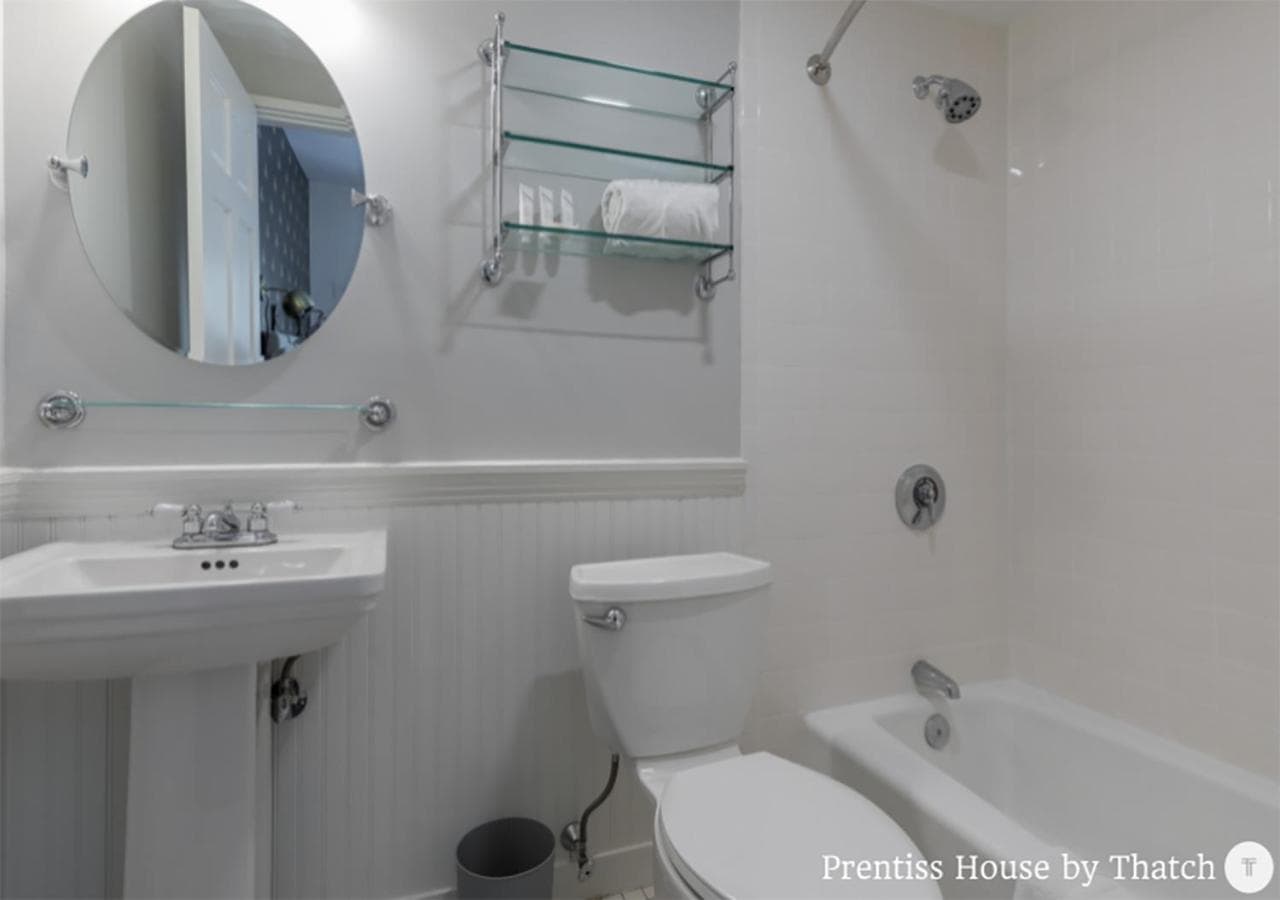 Prentiss House by Thatch gallery photo in Cambridge, MA — image 98