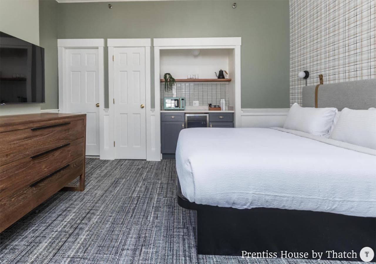 Prentiss House by Thatch gallery photo in Cambridge, MA — image 108