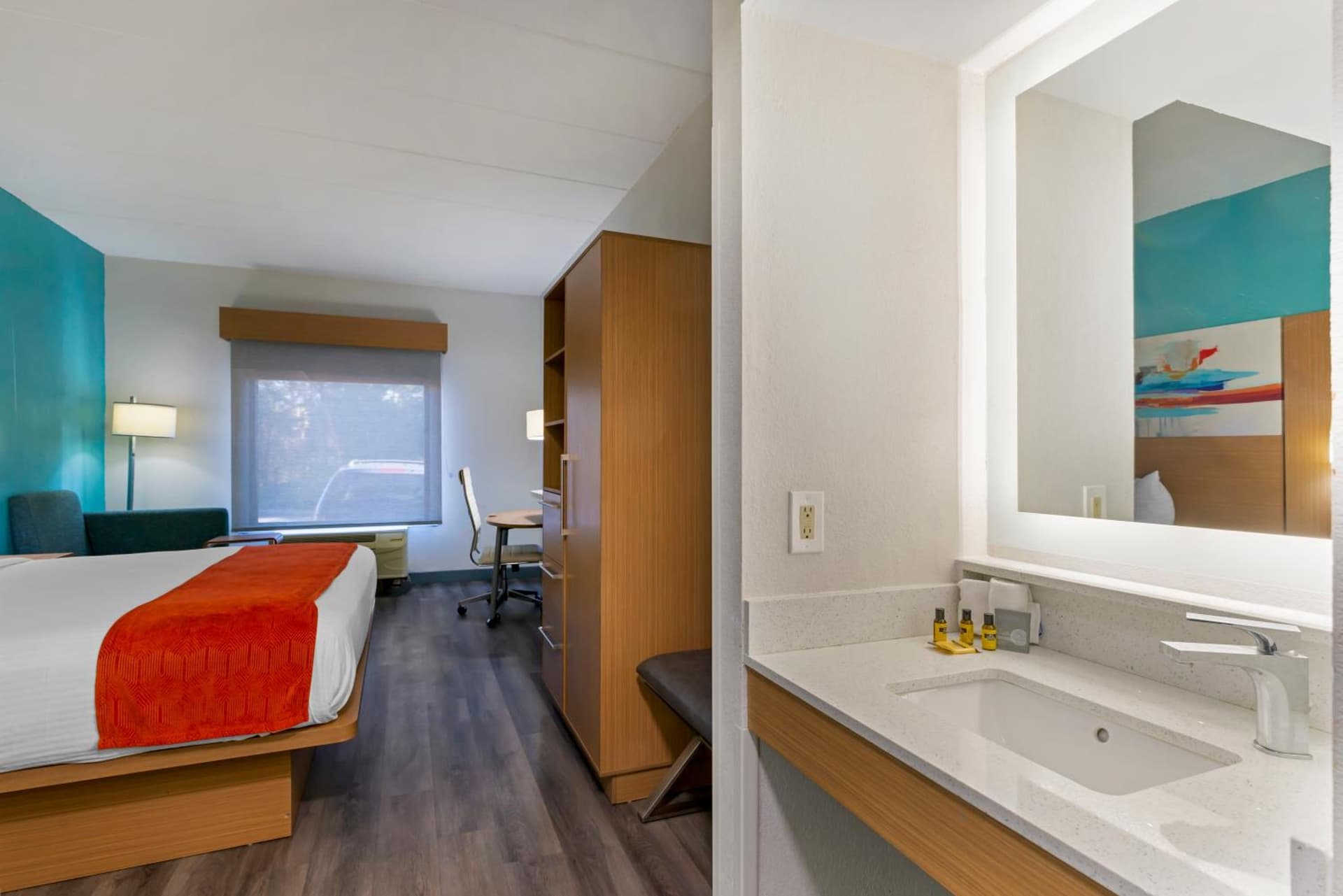 Best Western PLUS Executive Hotel Richmond gallery photo in Richmond, VA — image 29