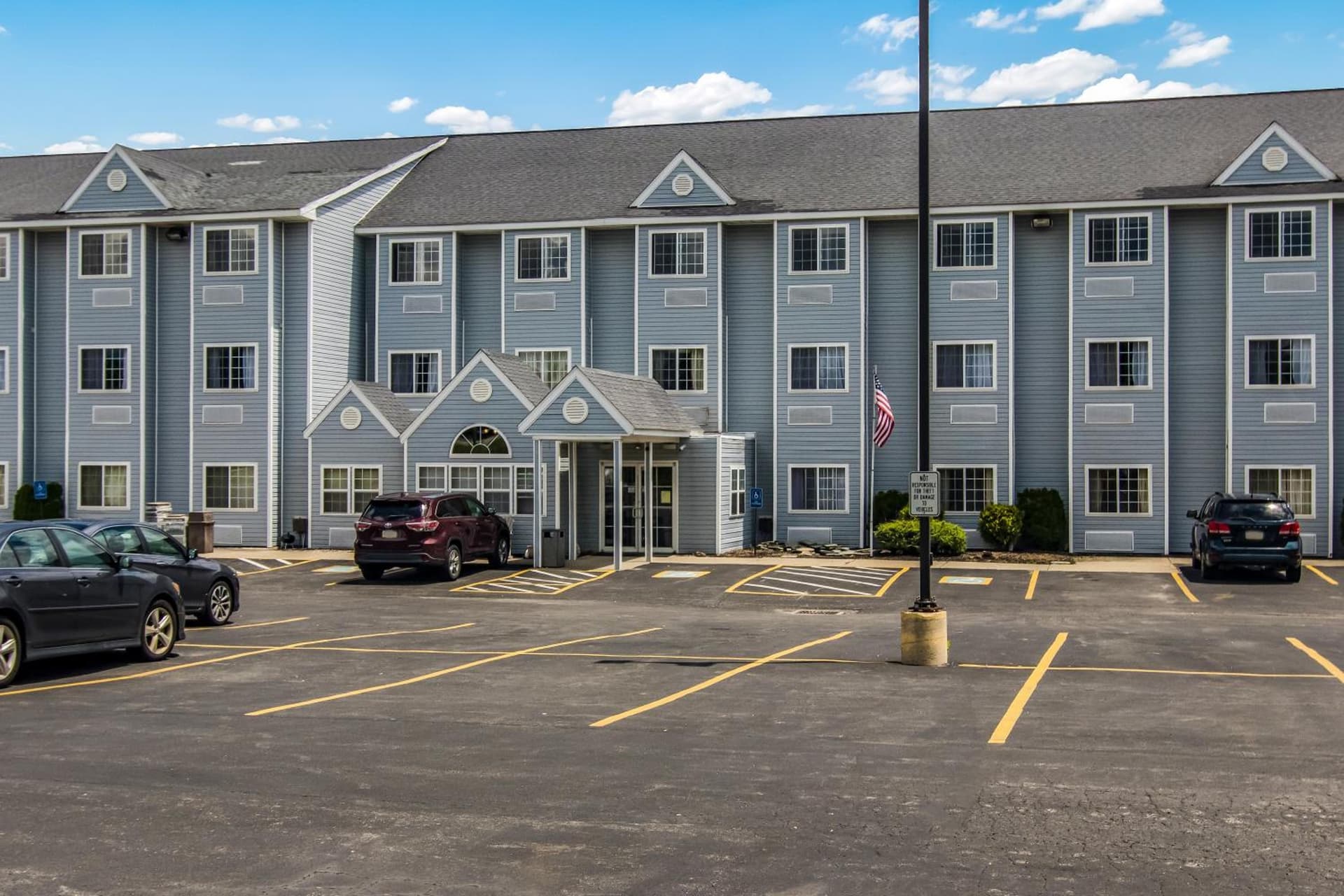 Quality Inn & Suites Grove City-Outlet Mall featured exterior or lobby in Grove City, PA — similar hotel