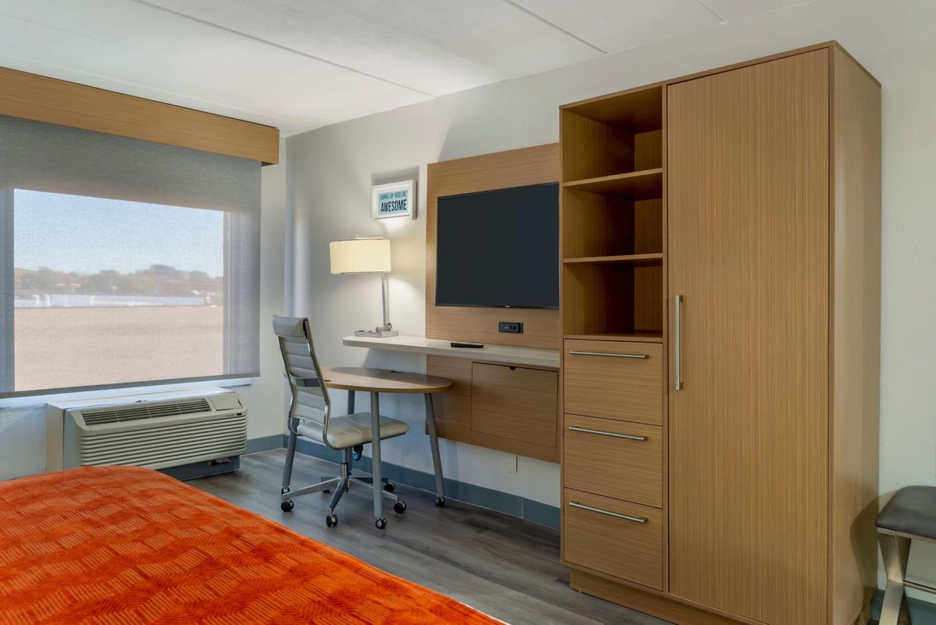 Best Western PLUS Executive Hotel Richmond interior in Richmond, VA — gallery photo 2