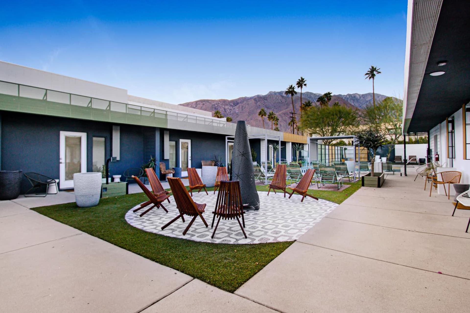 Mahala - 21 and Over - A Town & Desert Boutique Hotel gallery photo in Palm Springs, CA — image 9