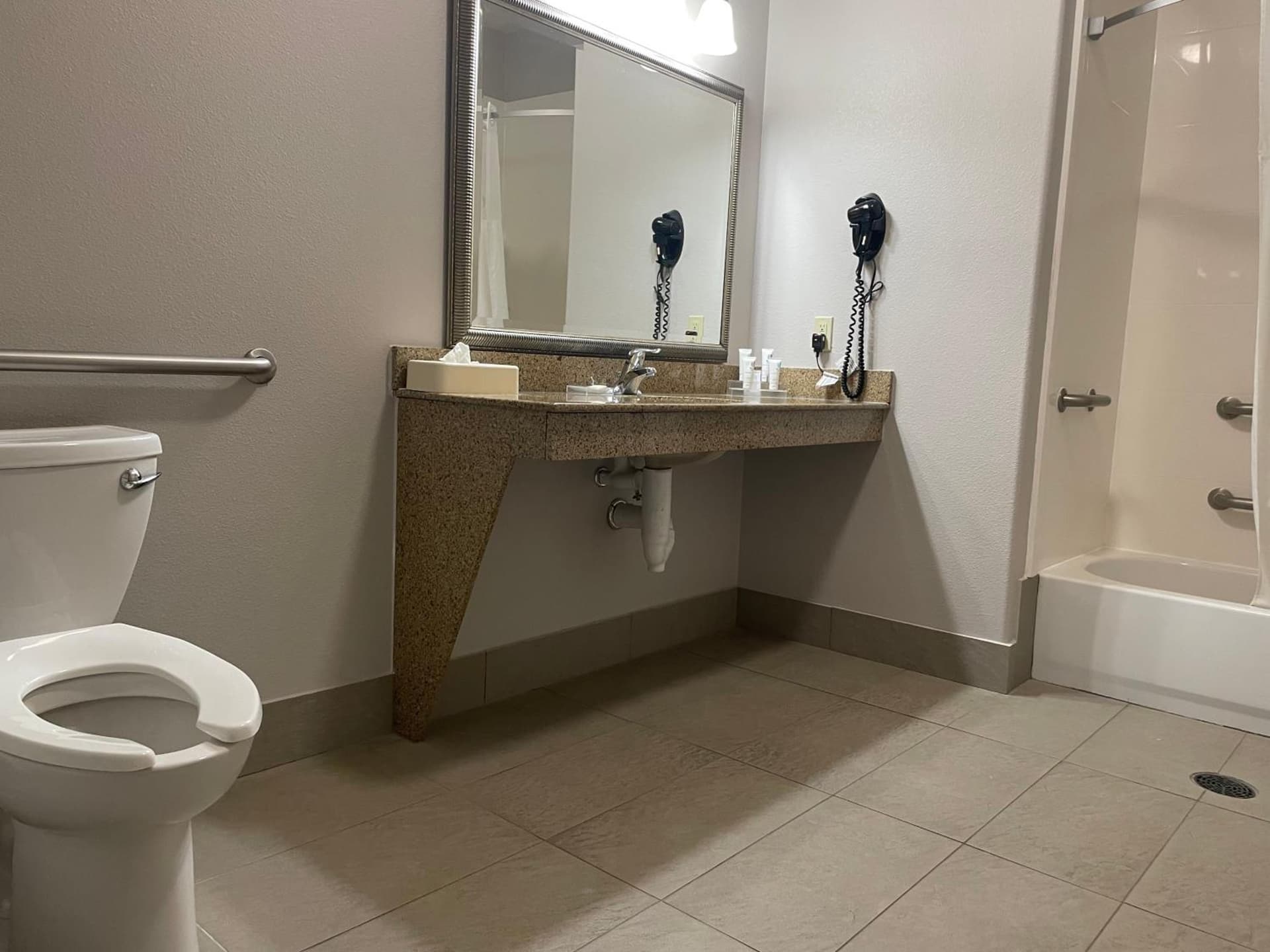 Country Inn & Suites by Radisson, College Station, TX interior in College Station, TX — gallery photo 2