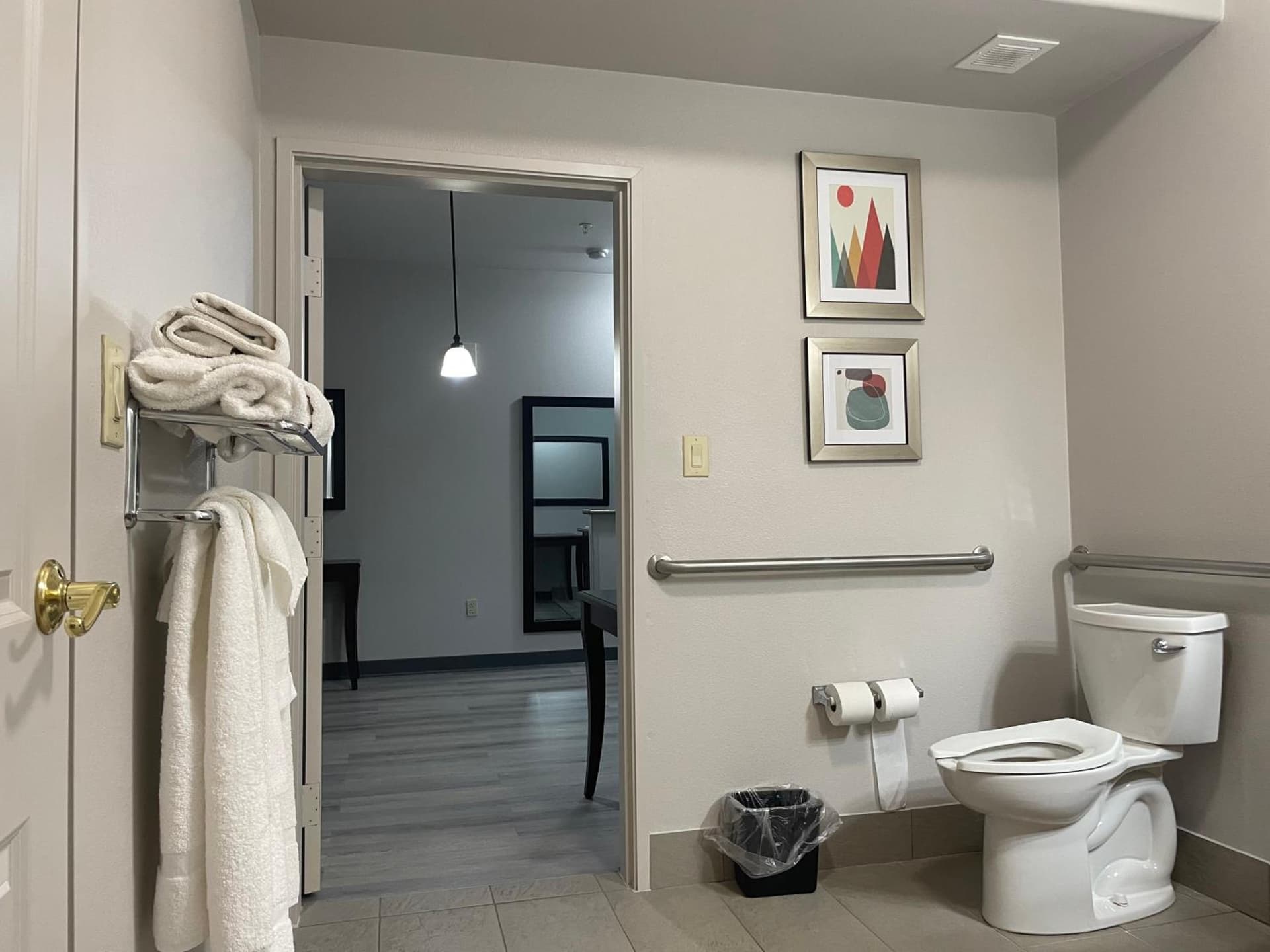 Country Inn & Suites by Radisson, College Station, TX gallery photo in College Station, TX — image 47