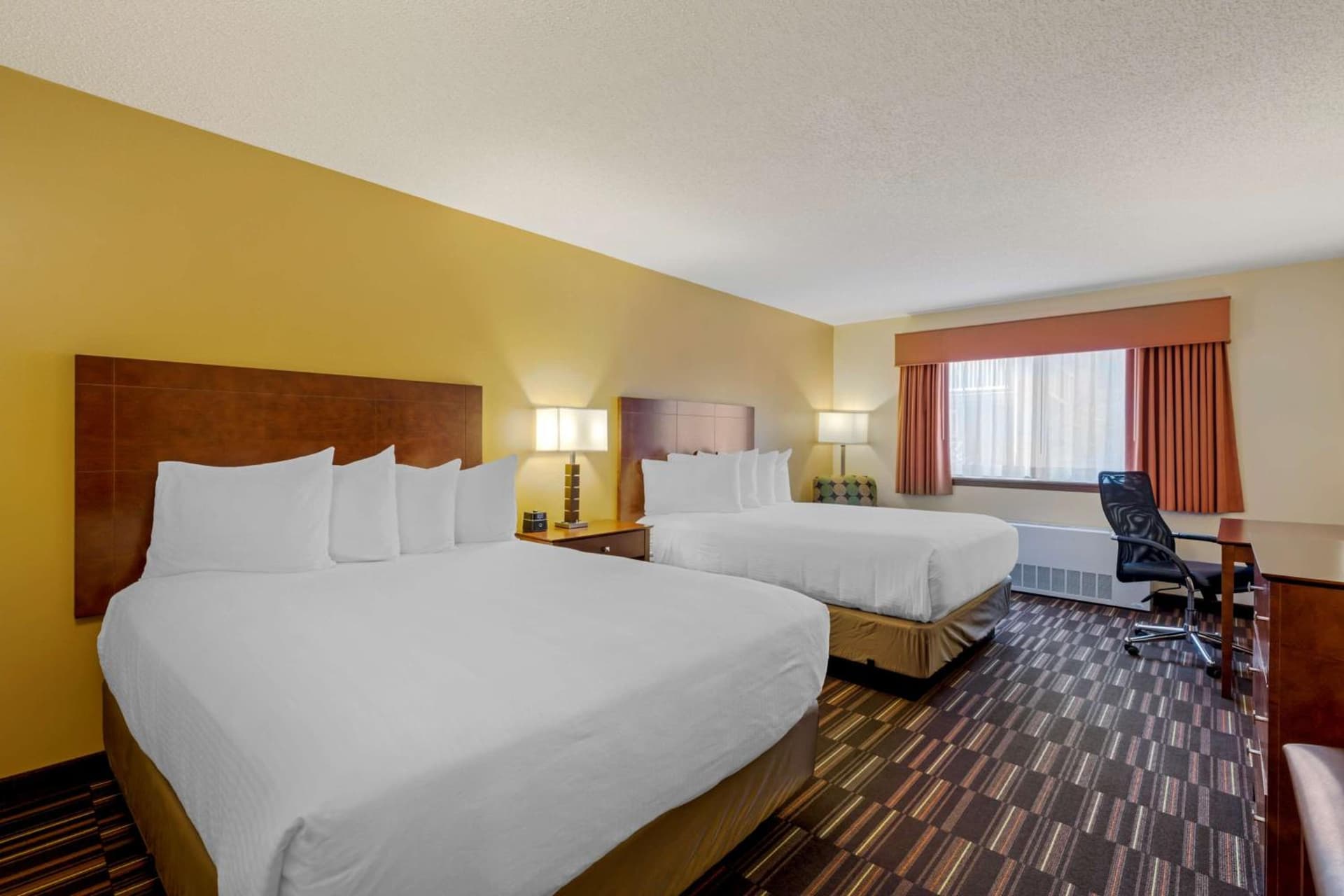 Best Western Falcon Plaza - Bowling Green gallery photo in Bowling Green, OH — image 6