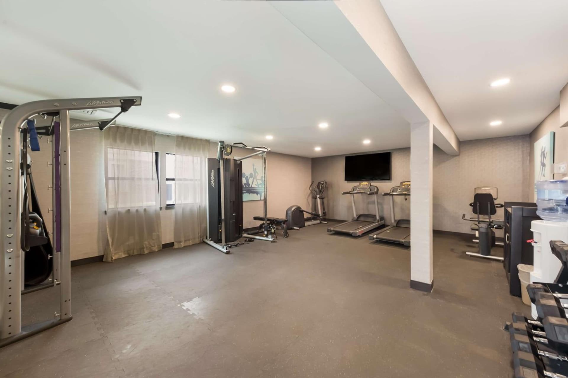 Best Western Fishkill Inn & Suites gallery photo in Fishkill, NY — image 38