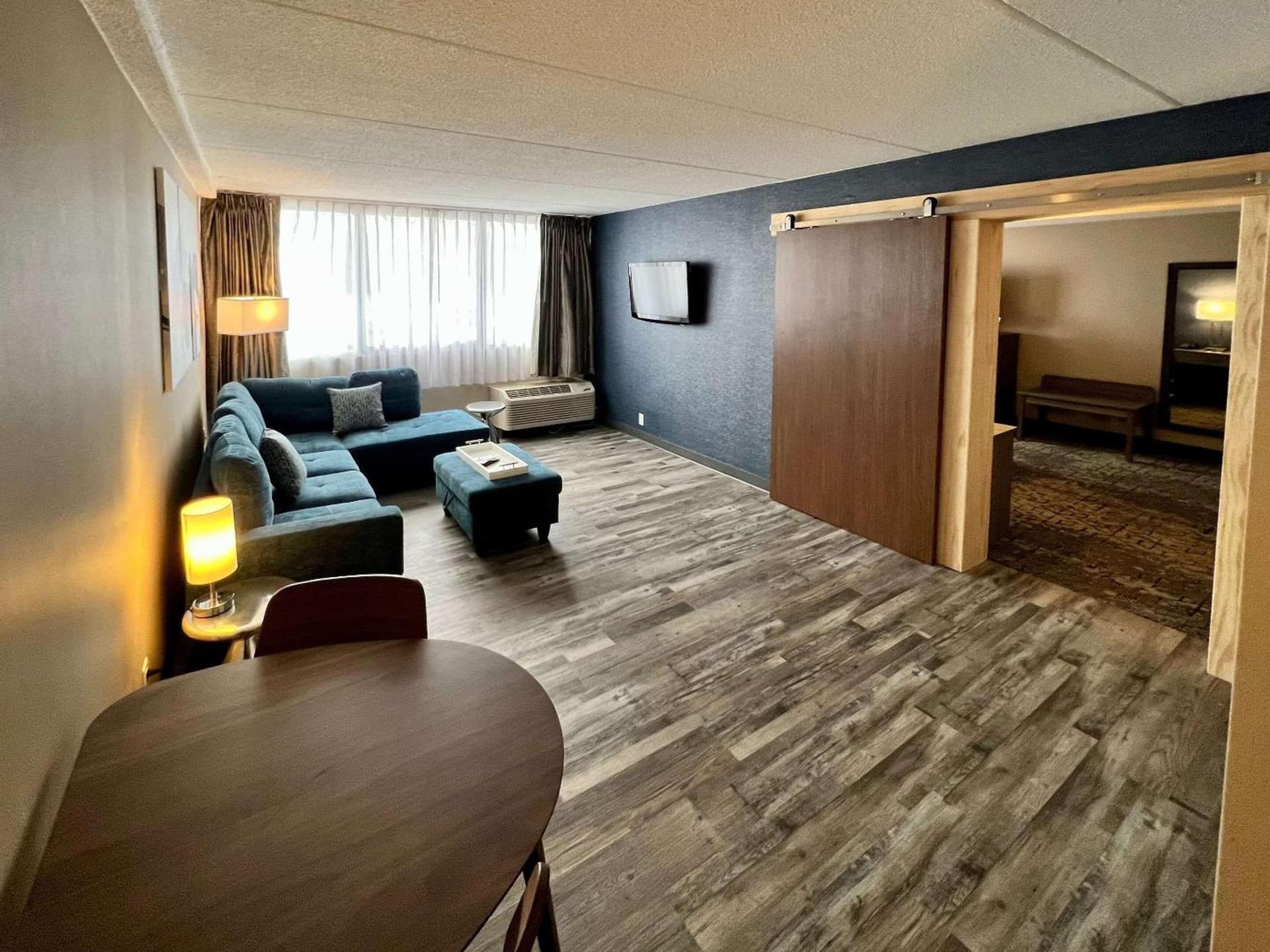 Clarion Hotel & Convention Center Joliet gallery photo in Joliet, IL — image 47