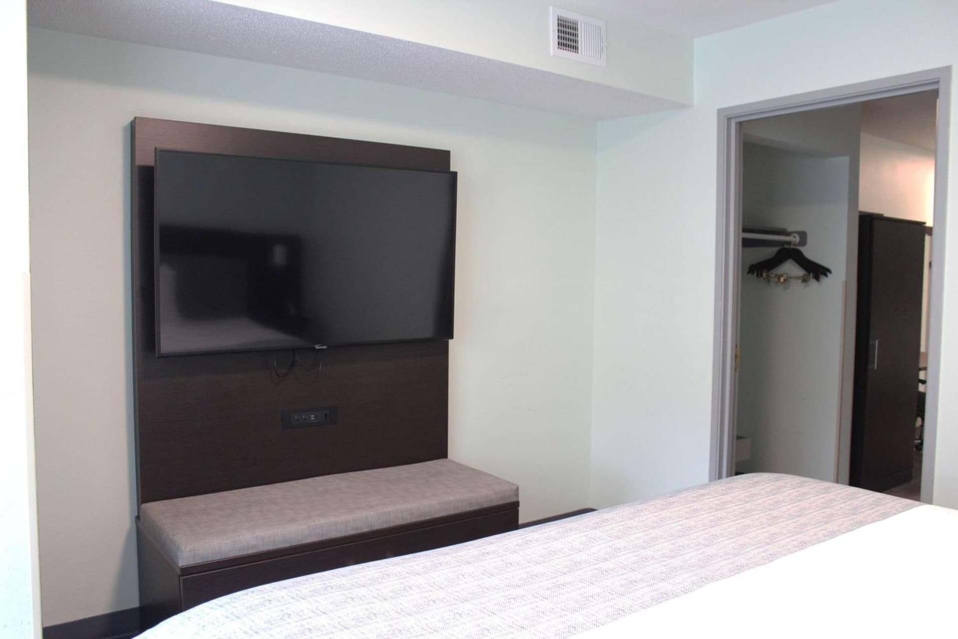Wingate by Wyndham Waldorf - Washington DC Area gallery photo in Waldorf, MD — image 11