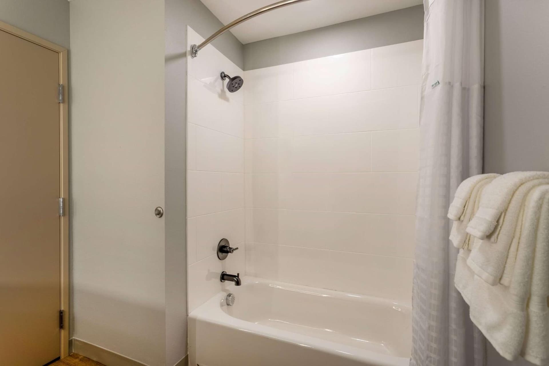 AmericInn by Wyndham San Angelo gallery photo in San Angelo, TX — image 56