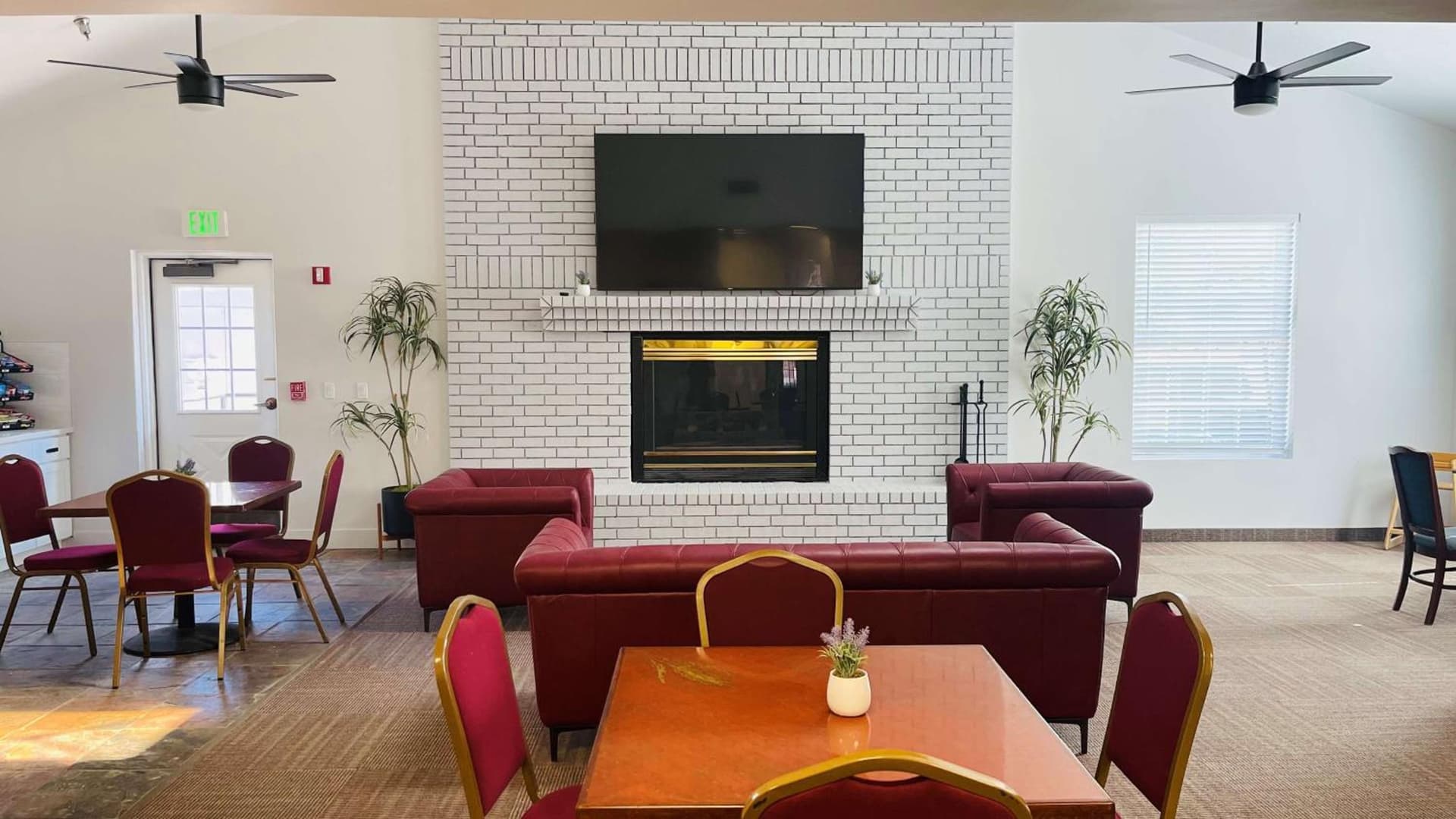 SureStay Hotel by Best Western Eureka interior in Eureka, NV — gallery photo 2