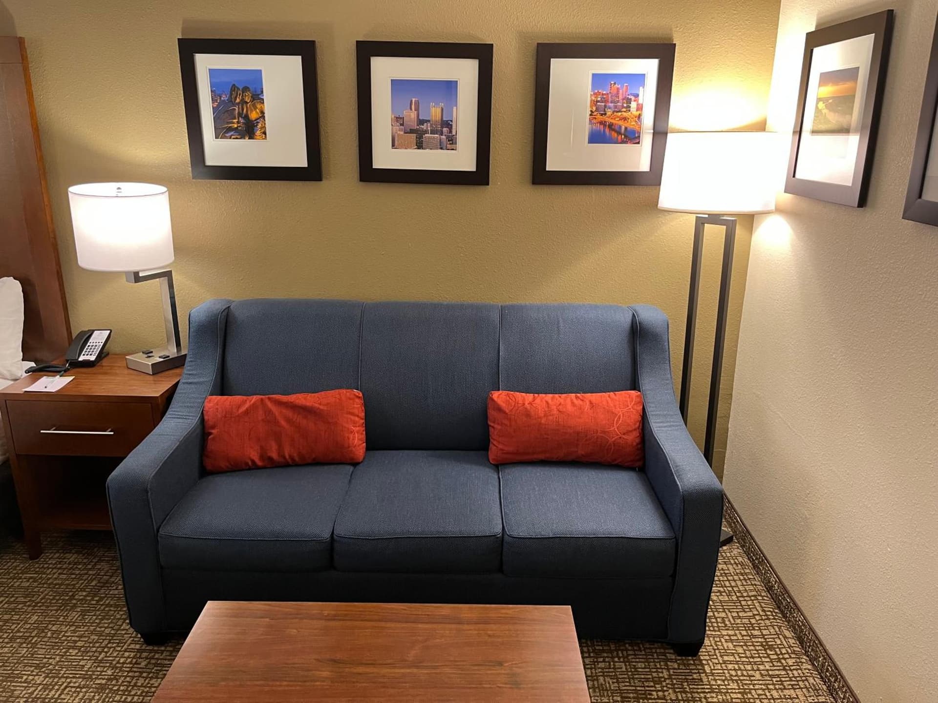 Wingate by Wyndham Pittsburgh West Mifflin interior in West Mifflin, PA — gallery photo 2