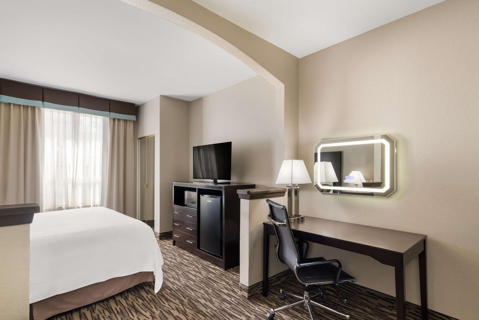Comfort Suites Plano East - Richardson gallery photo in Plano, TX — image 31